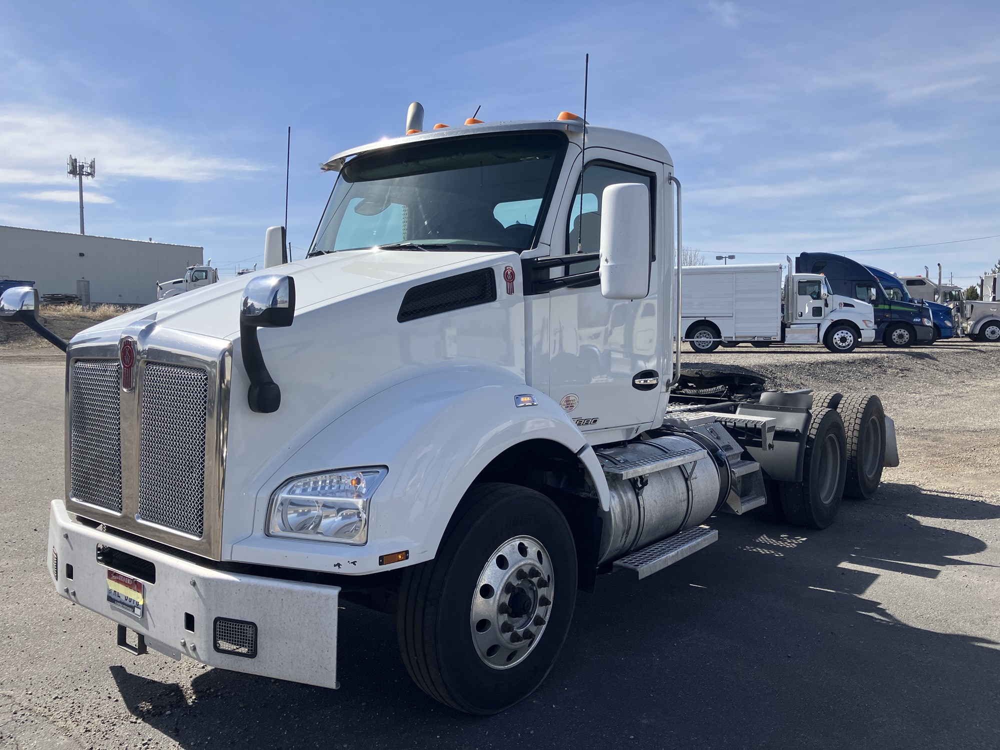 2020 Kenworth T880 - image 1 of 6