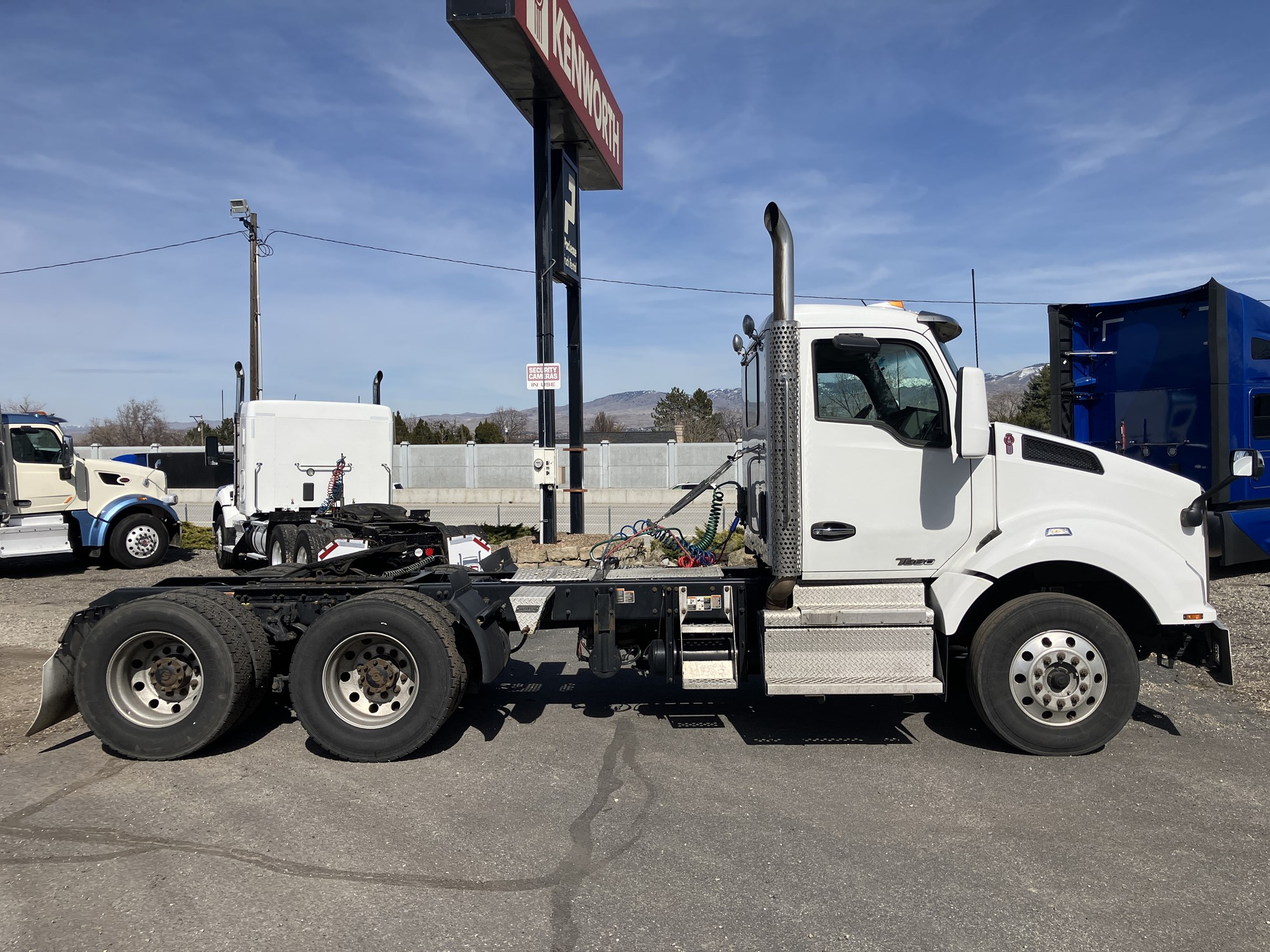 2020 Kenworth T880 - image 6 of 6