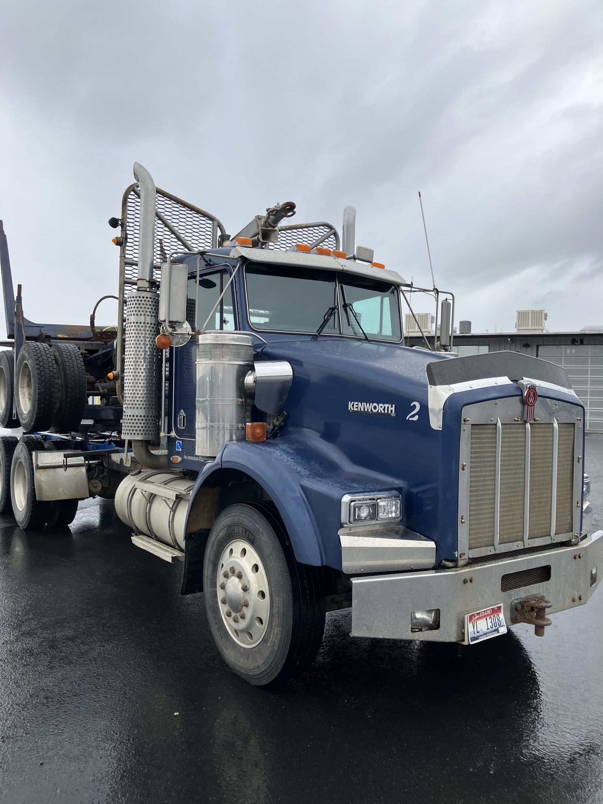 1991 Kenworth T800 - image 5 of 6