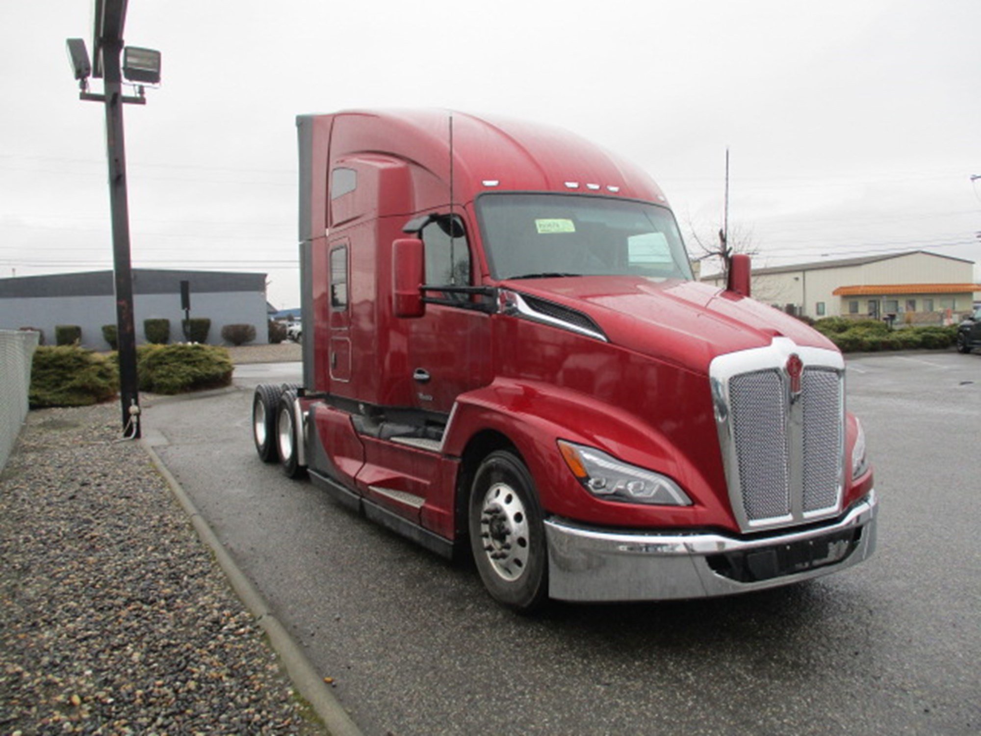 2025 Kenworth T680 Next Gen - image 2 of 6