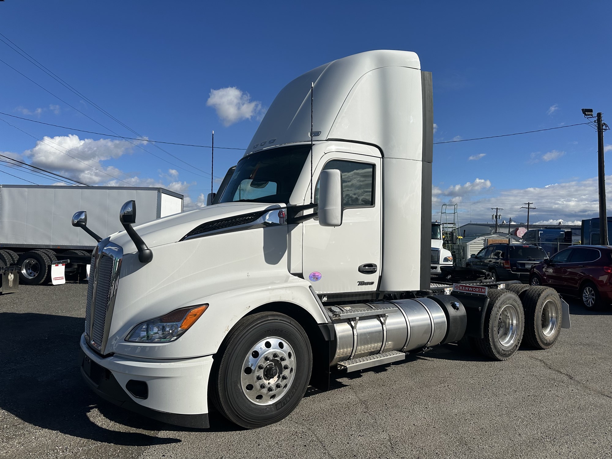 2025 Kenworth T680 Next Gen - image 1 of 6