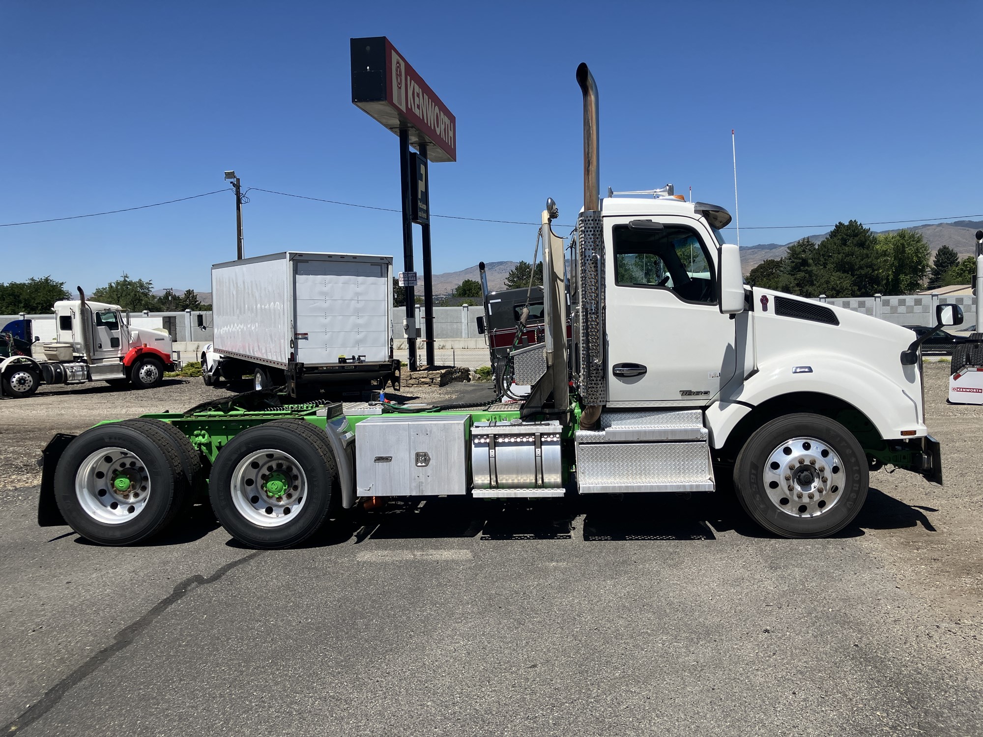 2018 Kenworth T880 - image 6 of 6