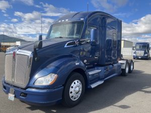 2020 Kenworth T680 LJ295180U-01