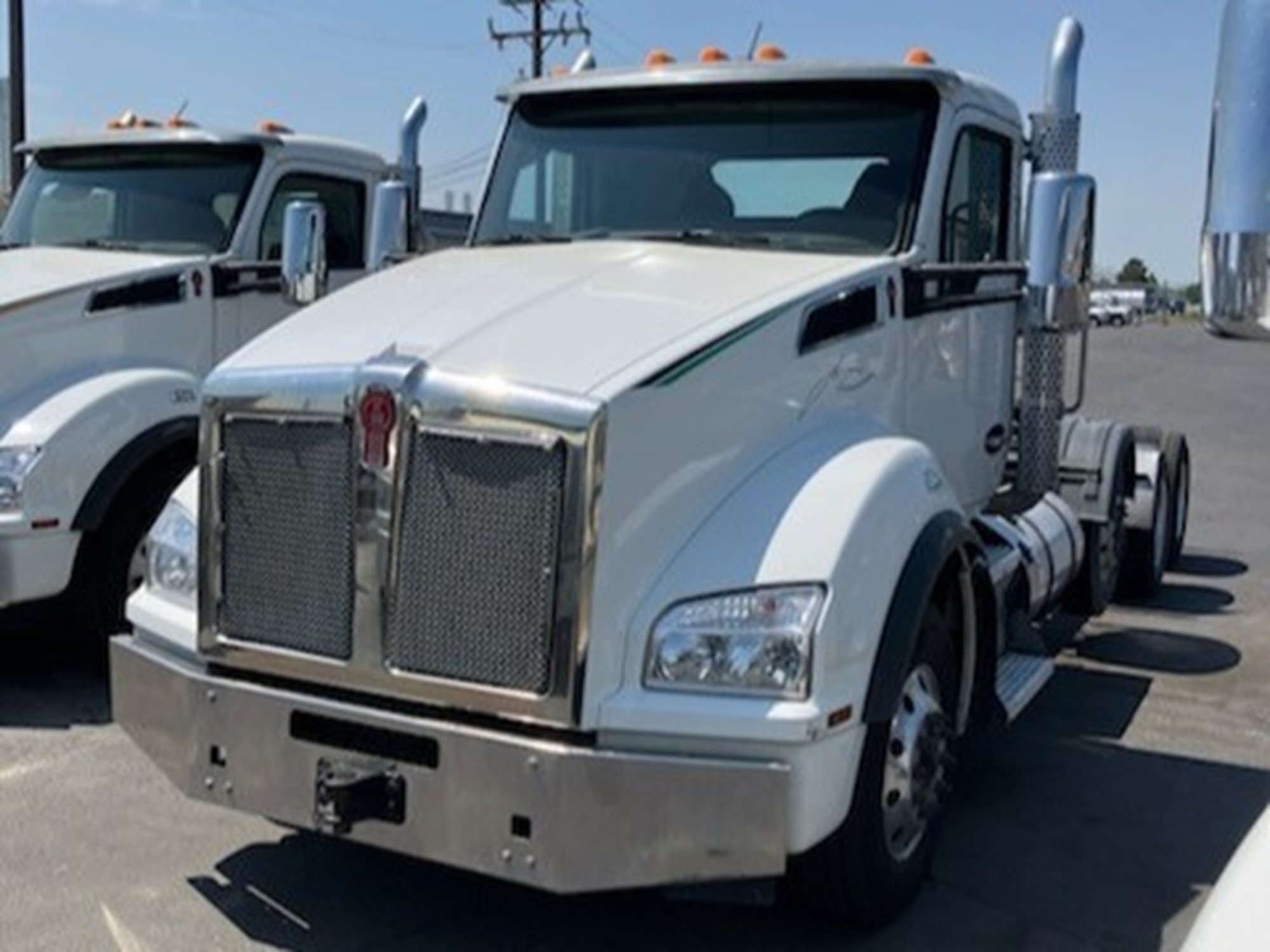 2021 Kenworth T880 - image 1 of 5