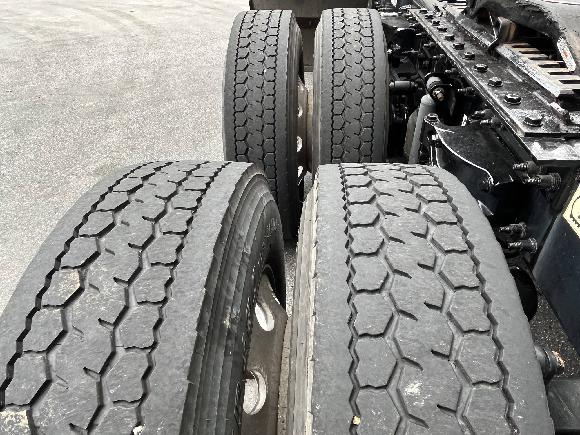 2018 Kenworth T680 JJ224363U-09 2018 Kenworth T680 JJ224363U-09