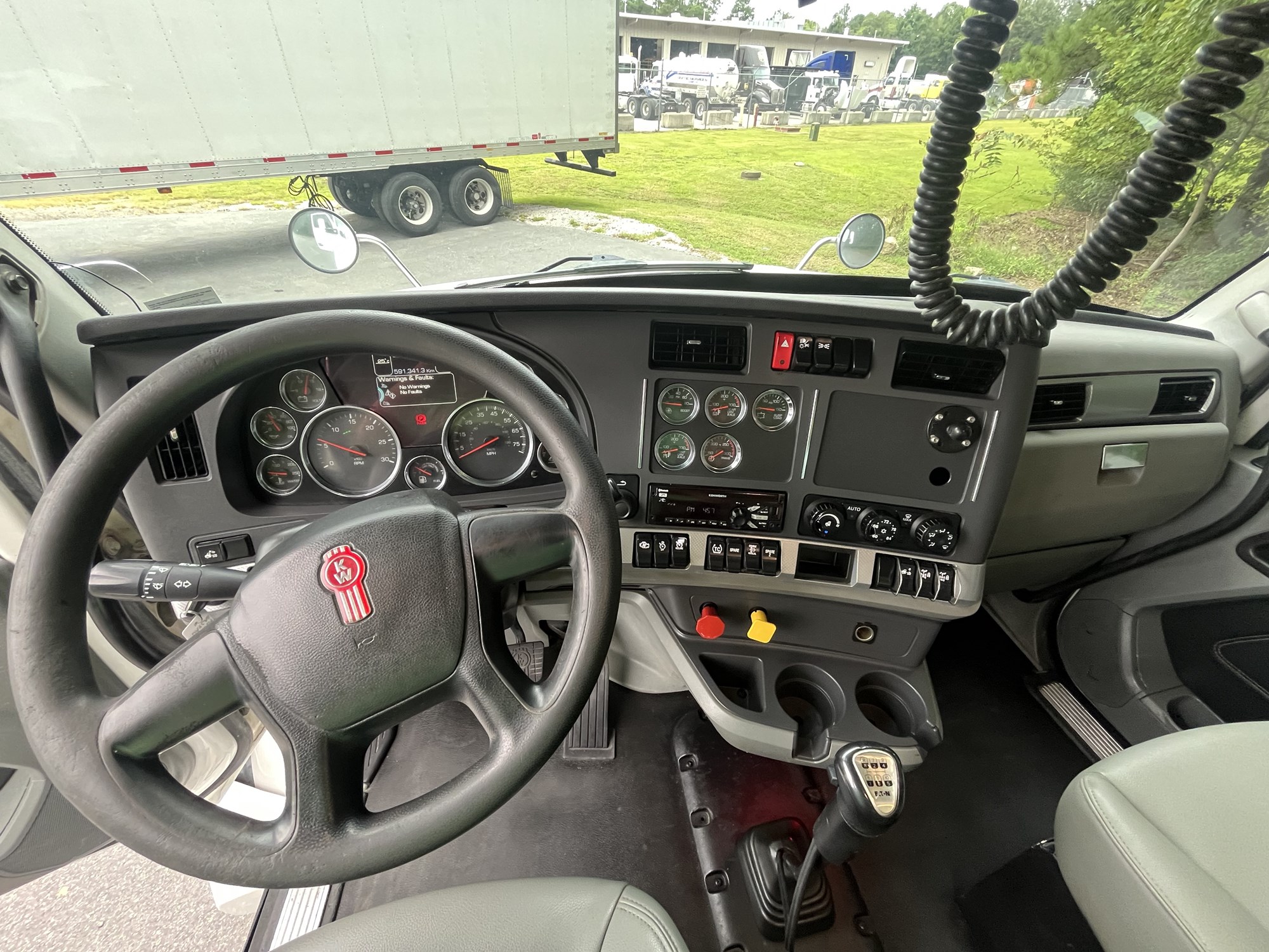 2020 Kenworth T880 LJ417454U-14 2020 Kenworth T880 LJ417454U-14