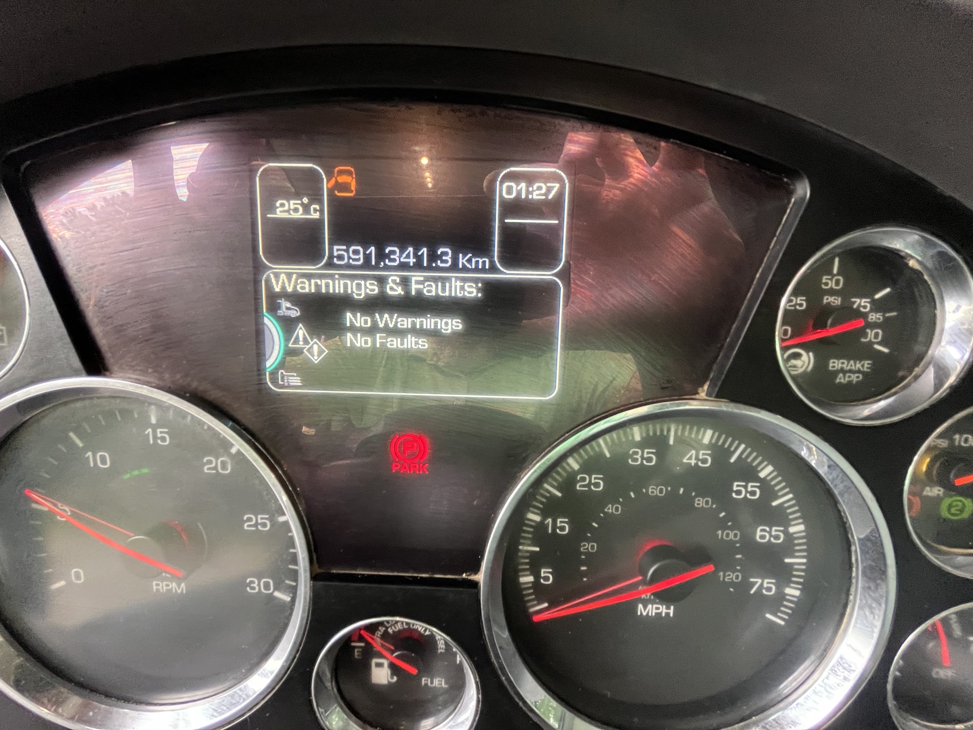 2020 Kenworth T880 LJ417454U-18 2020 Kenworth T880 LJ417454U-18