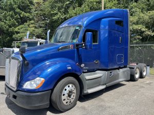 2021 Kenworth T680 MJ460419U-01