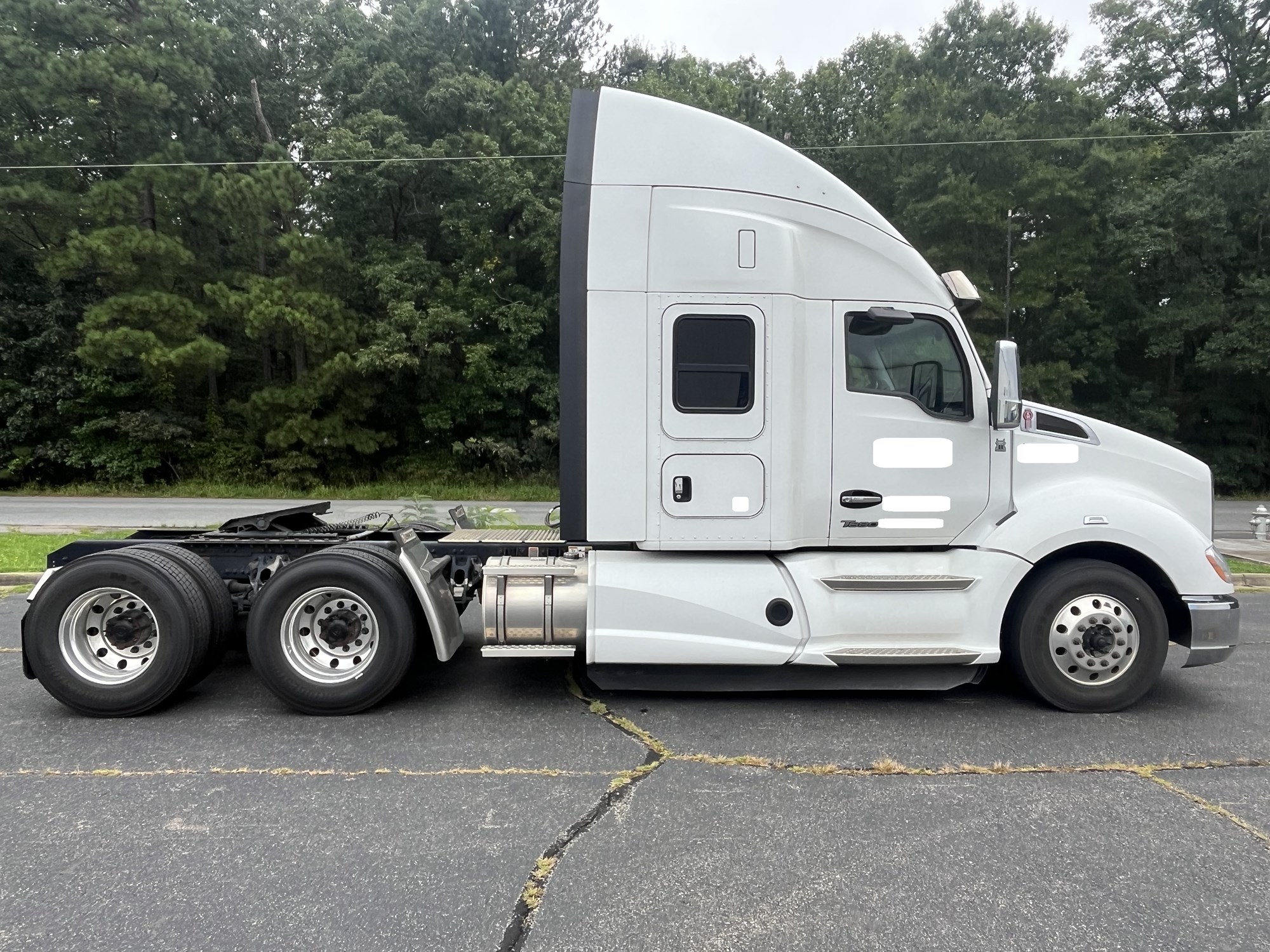 2022 Kenworth T680 Next Gen - image 4 of 6
