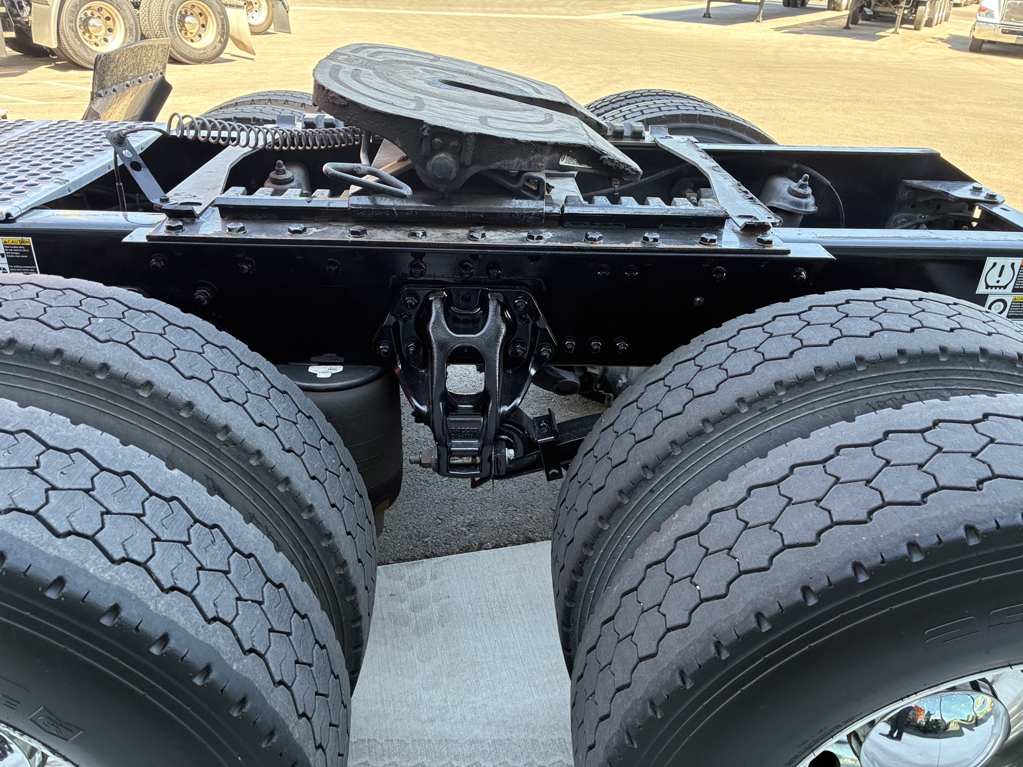 2022 Kenworth T680 - image 6 of 6