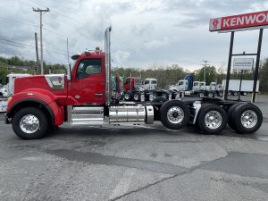 2025 Kenworth W990 SJ185673-01