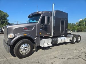 2019 Peterbilt 567 KD228273U-01