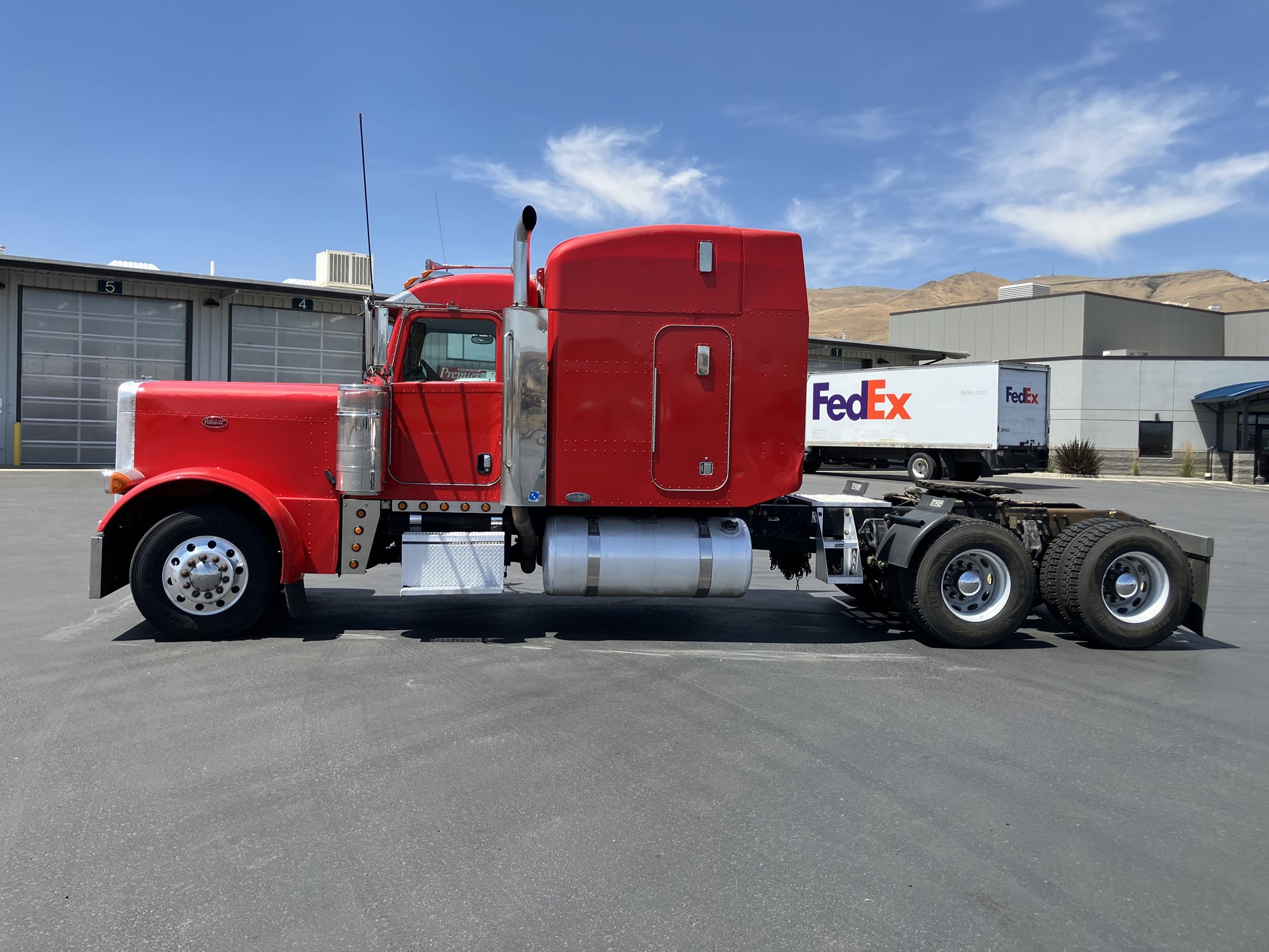 2007 Peterbilt 379 2007 Peterbilt 379 - image 4 of 6