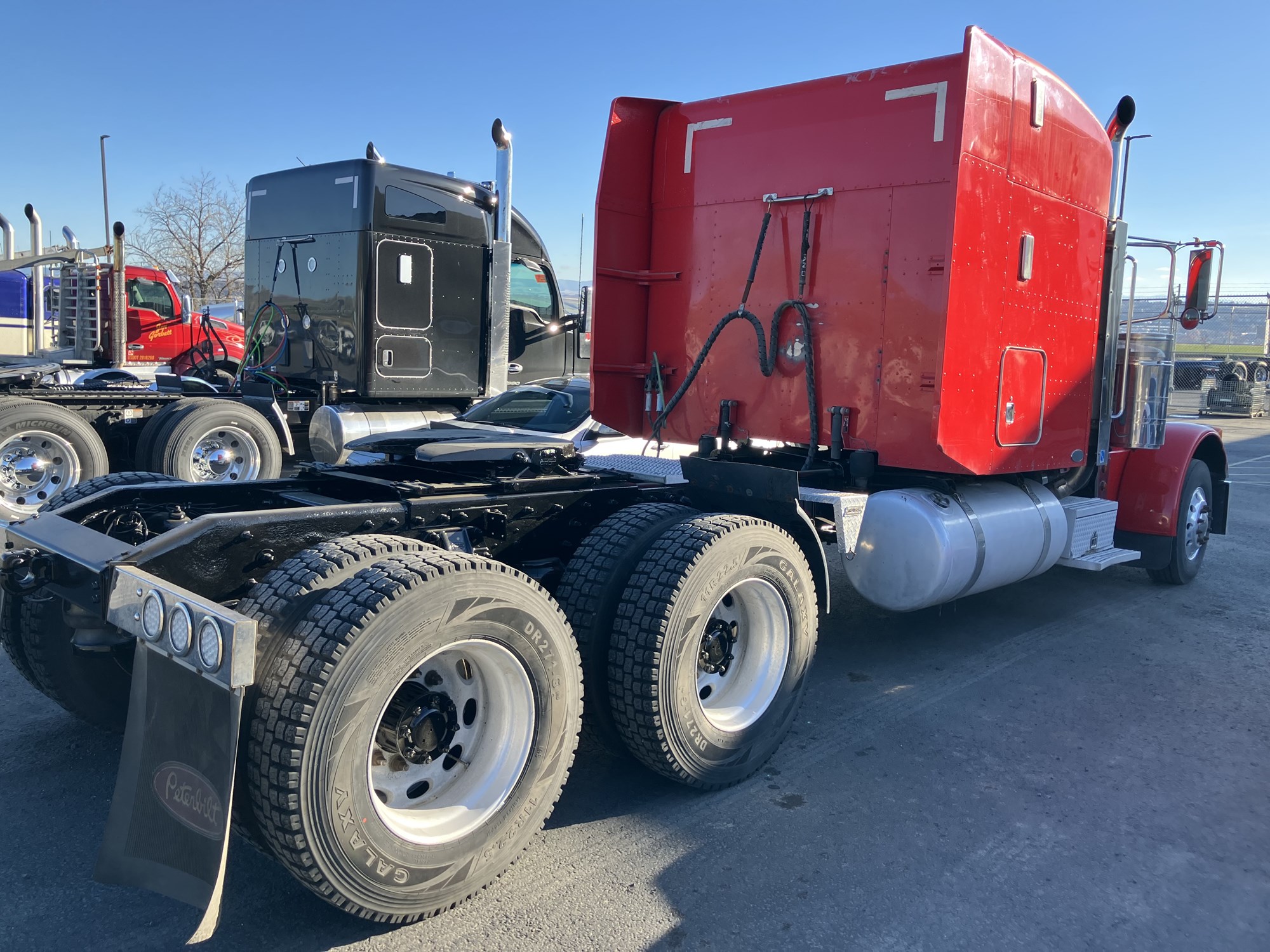 2007 Peterbilt 379 7D679801U-10 2007 Peterbilt 379 7D679801U-10