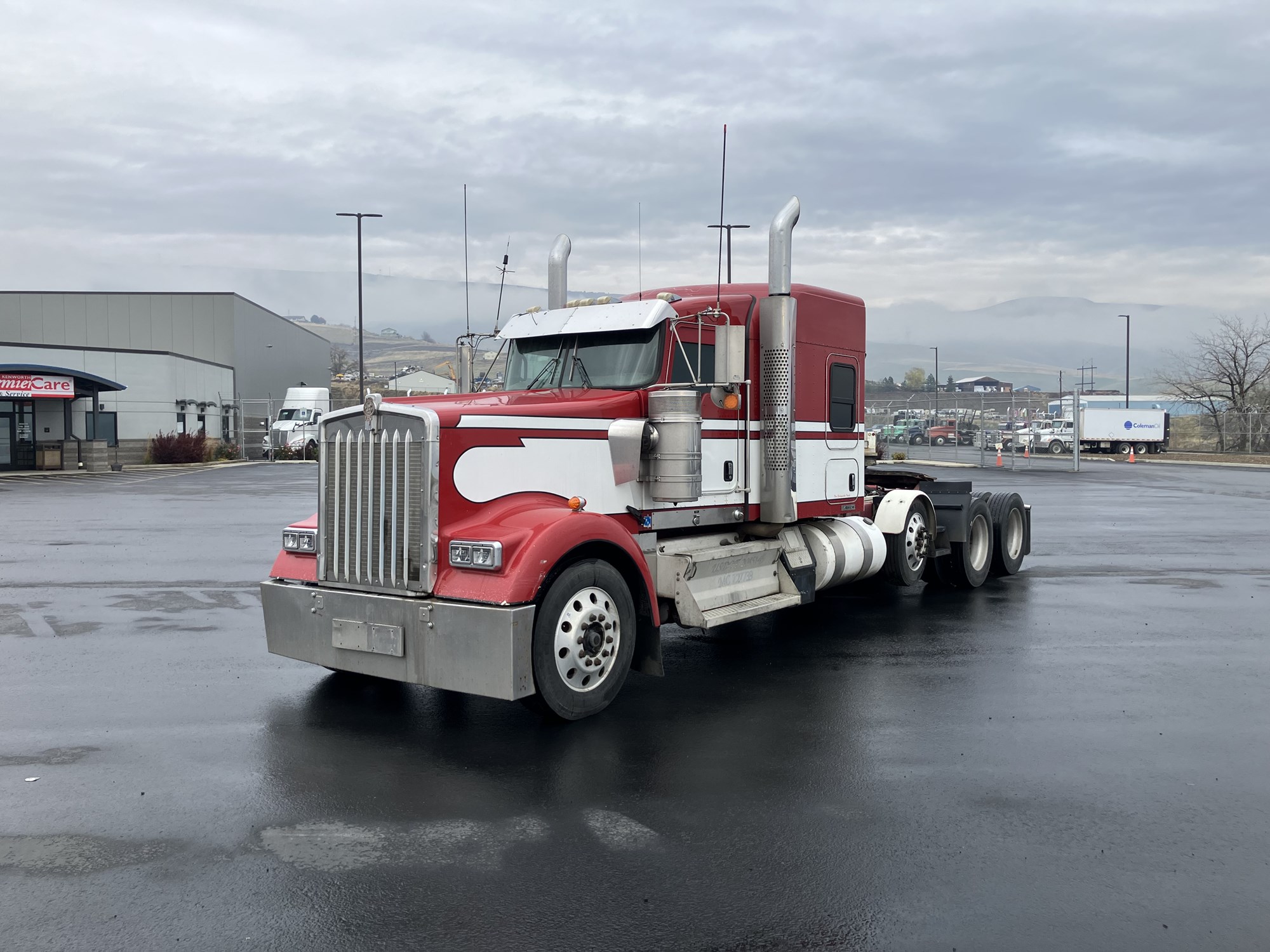2013 Kenworth W900 2013 Kenworth W900 - image 5 of 6