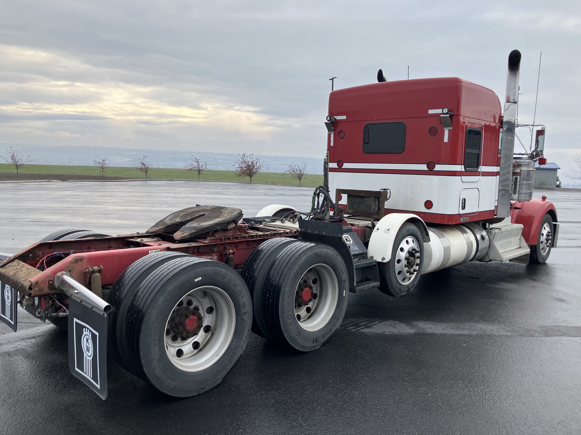2013 Kenworth W900 2013 Kenworth W900 - image 6 of 6