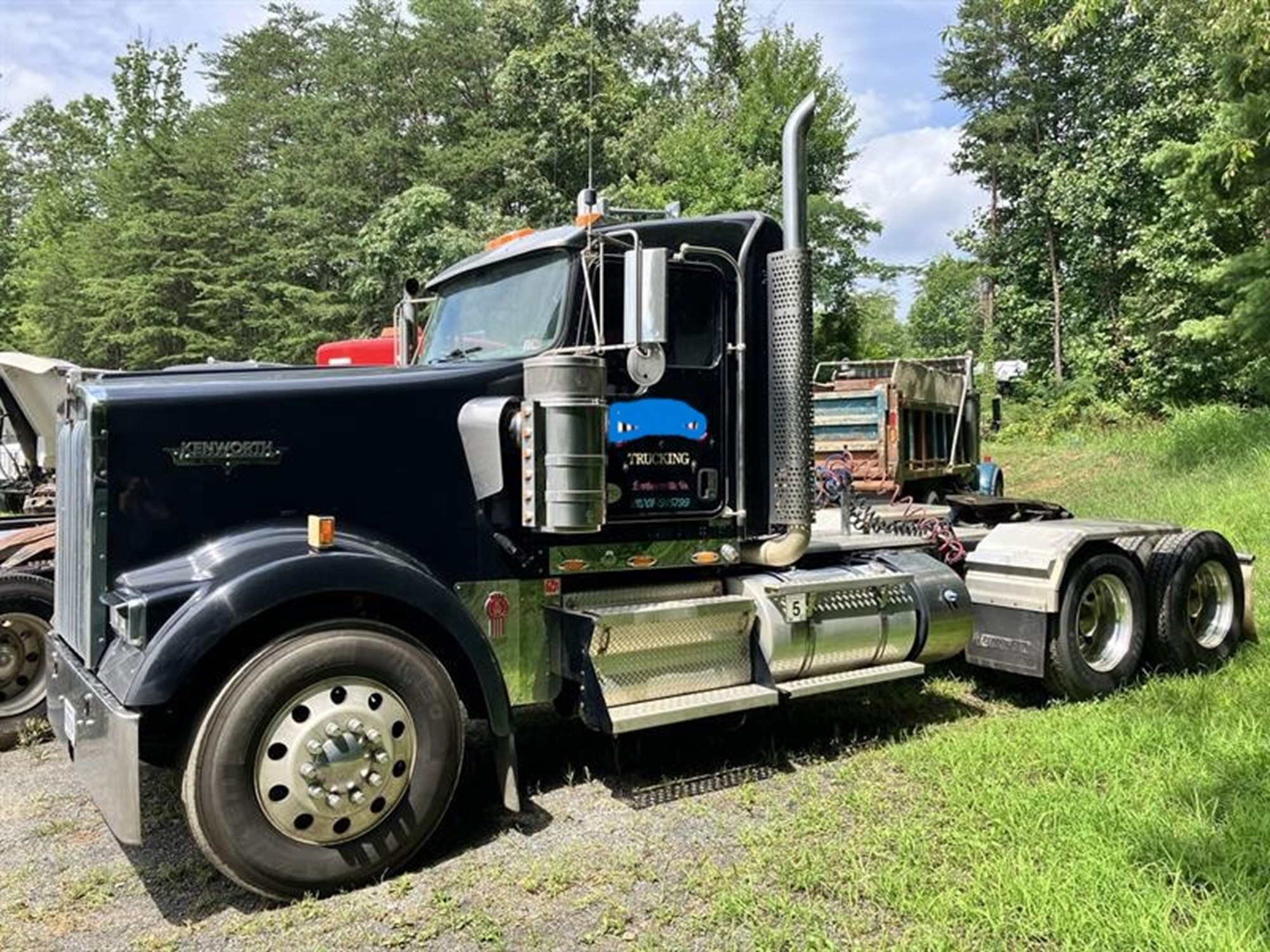 2018 Kenworth W900B - image 1 of 2