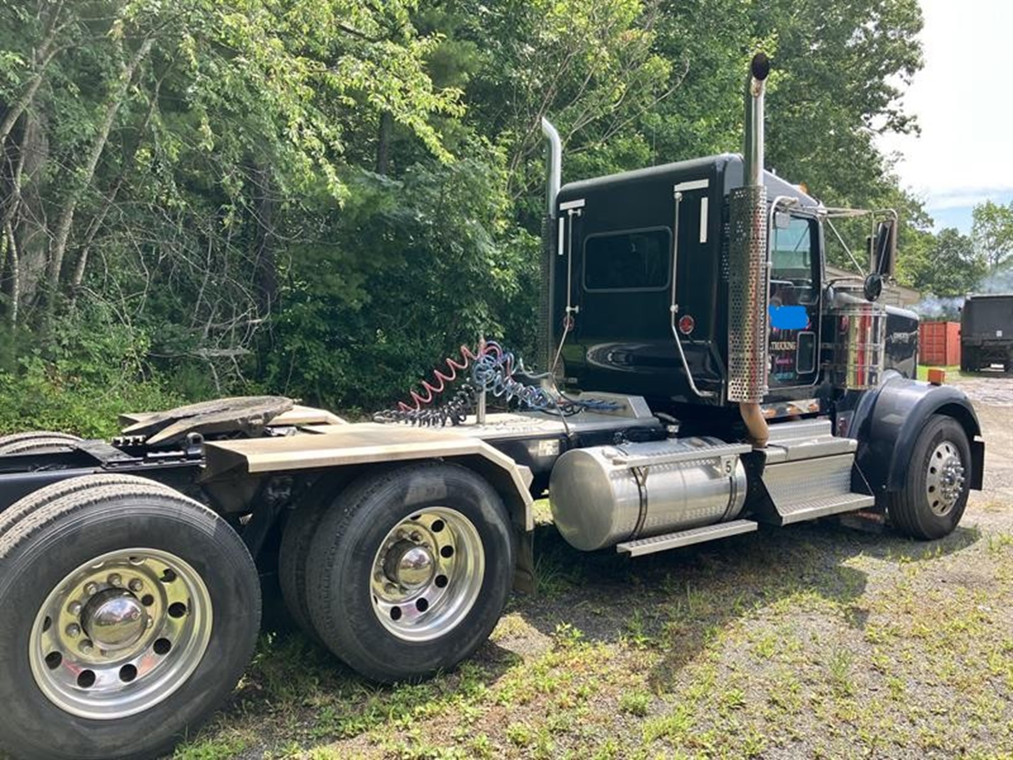 2018 Kenworth W900B - image 2 of 2