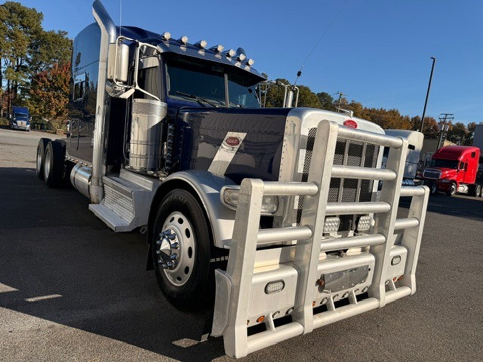 2019 Peterbilt 389 - image 6 of 6