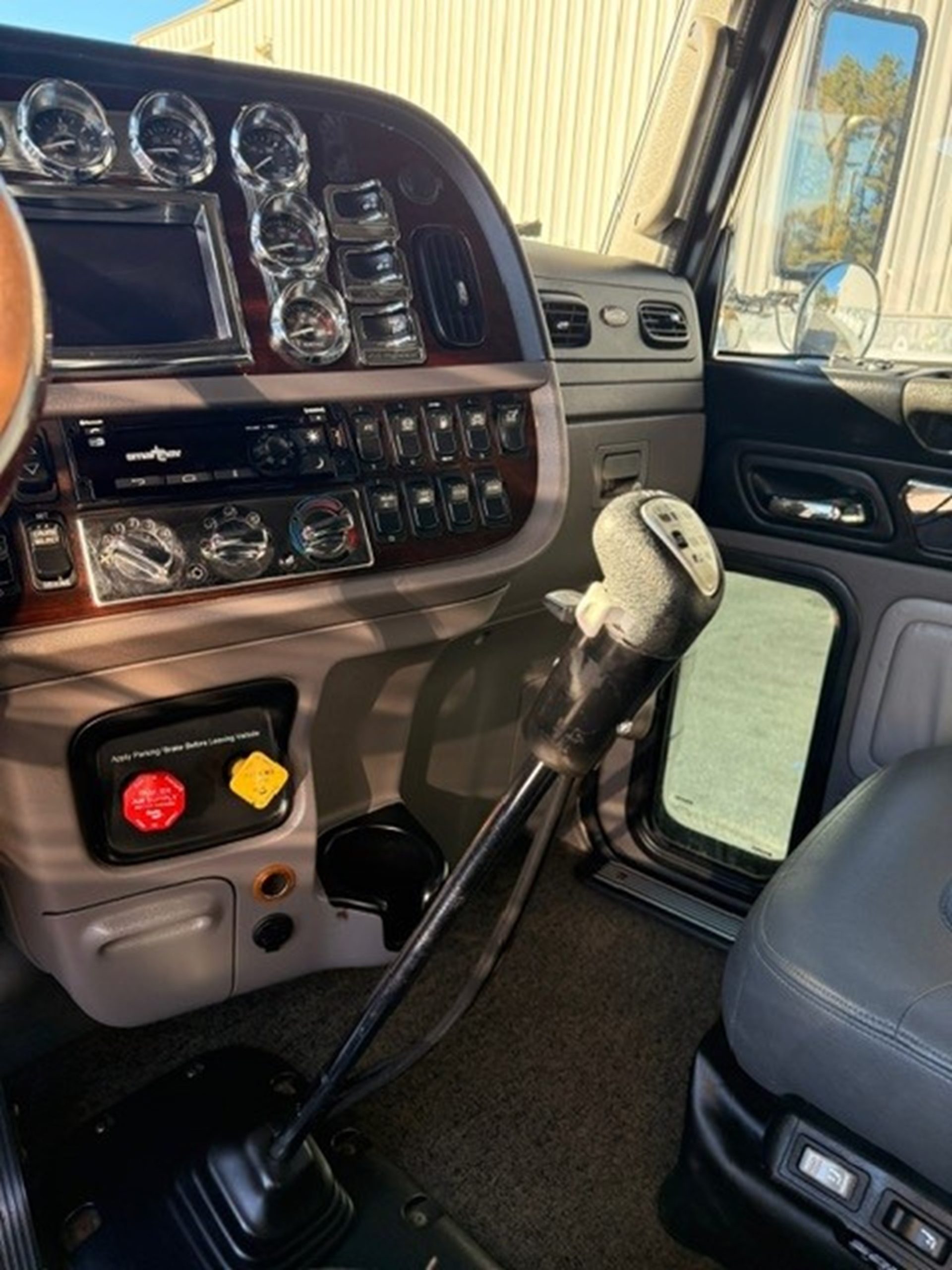 2019 Peterbilt 389 KD265590U-39 2019 Peterbilt 389 KD265590U-39