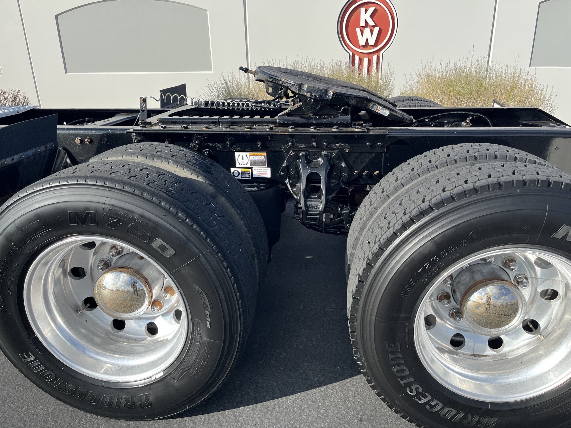 2019 Kenworth T880 - image 5 of 6