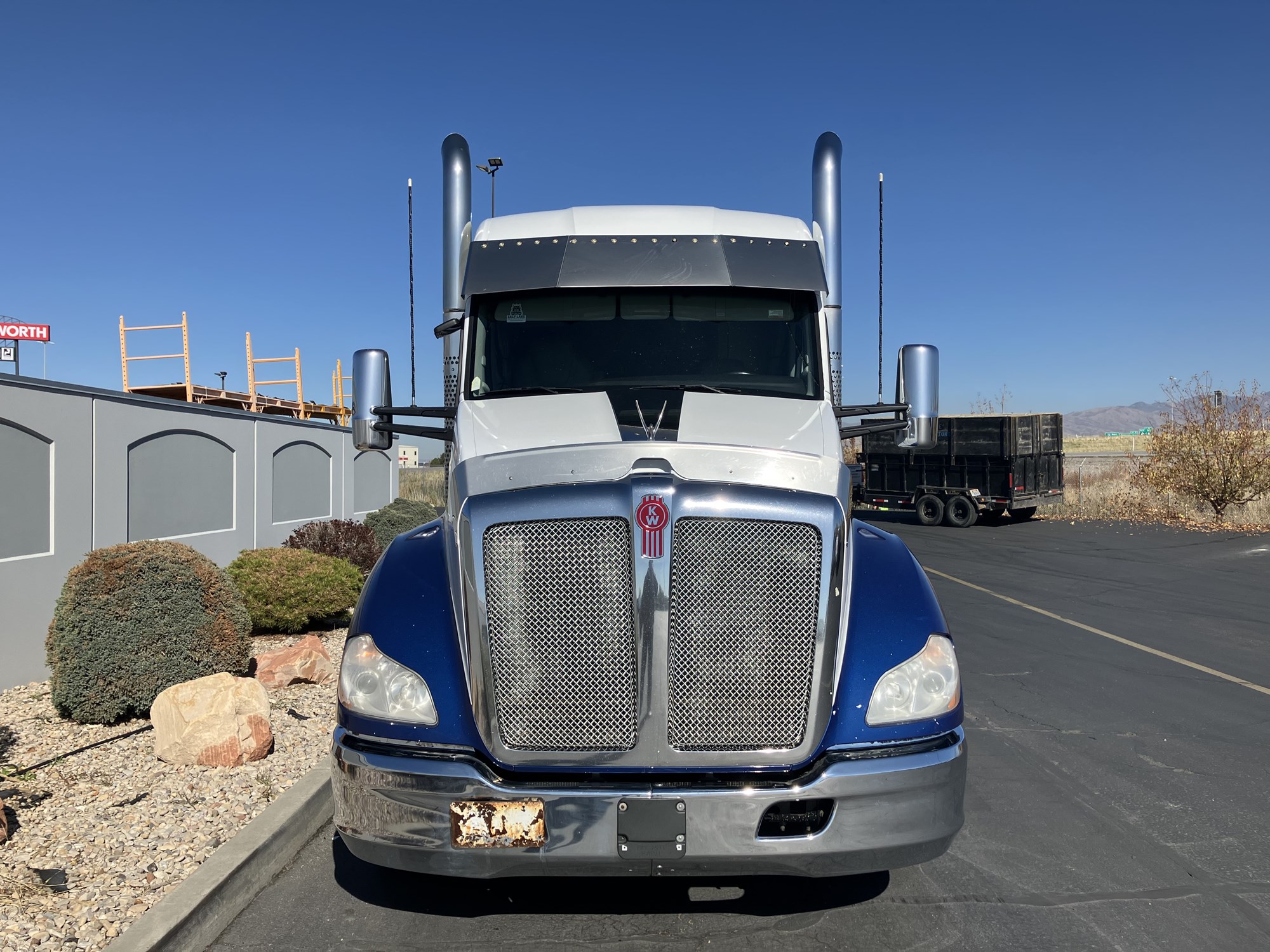 2020 Kenworth T680 - image 3 of 6