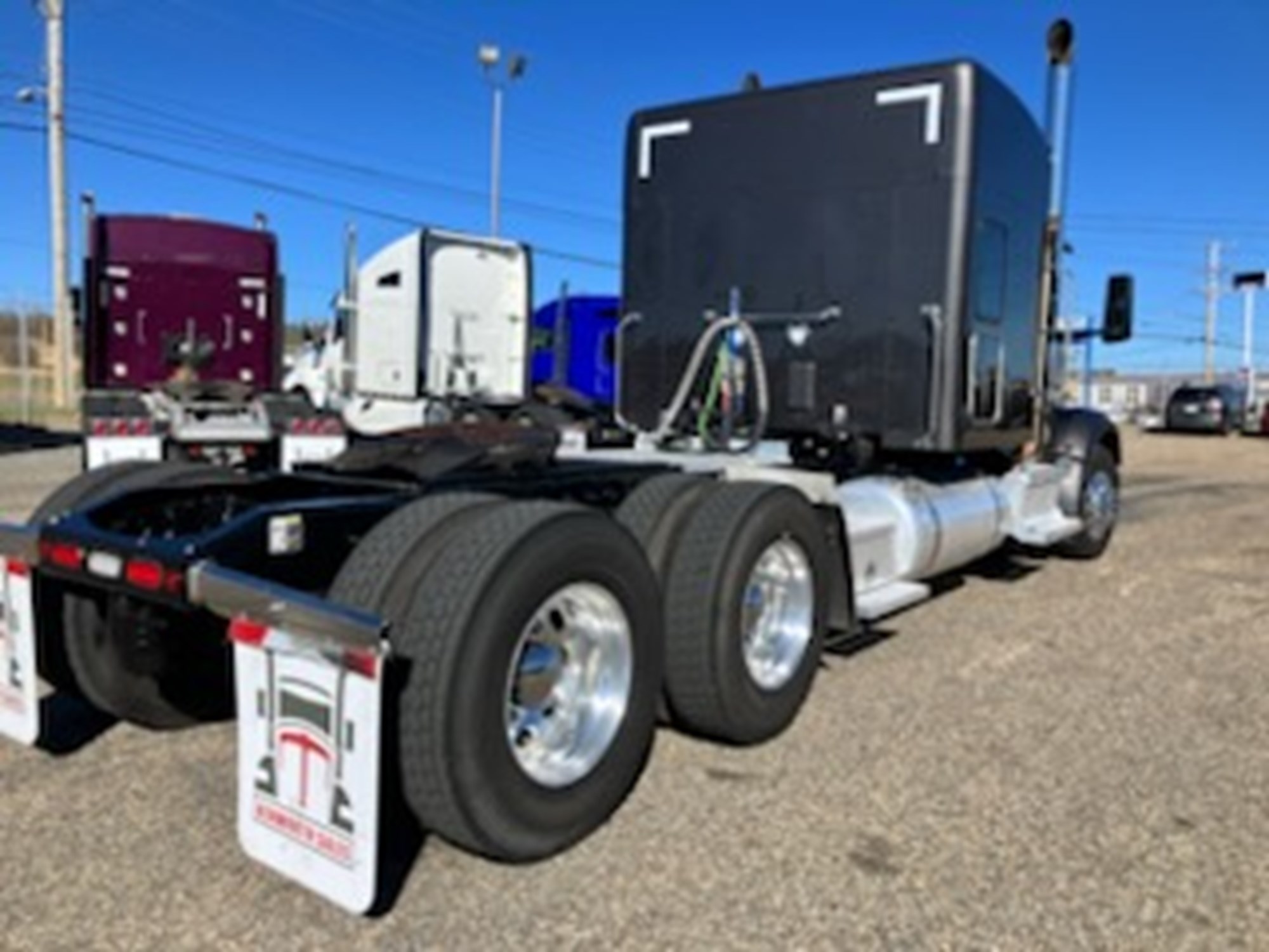 2022 Peterbilt 567 - image 5 of 6