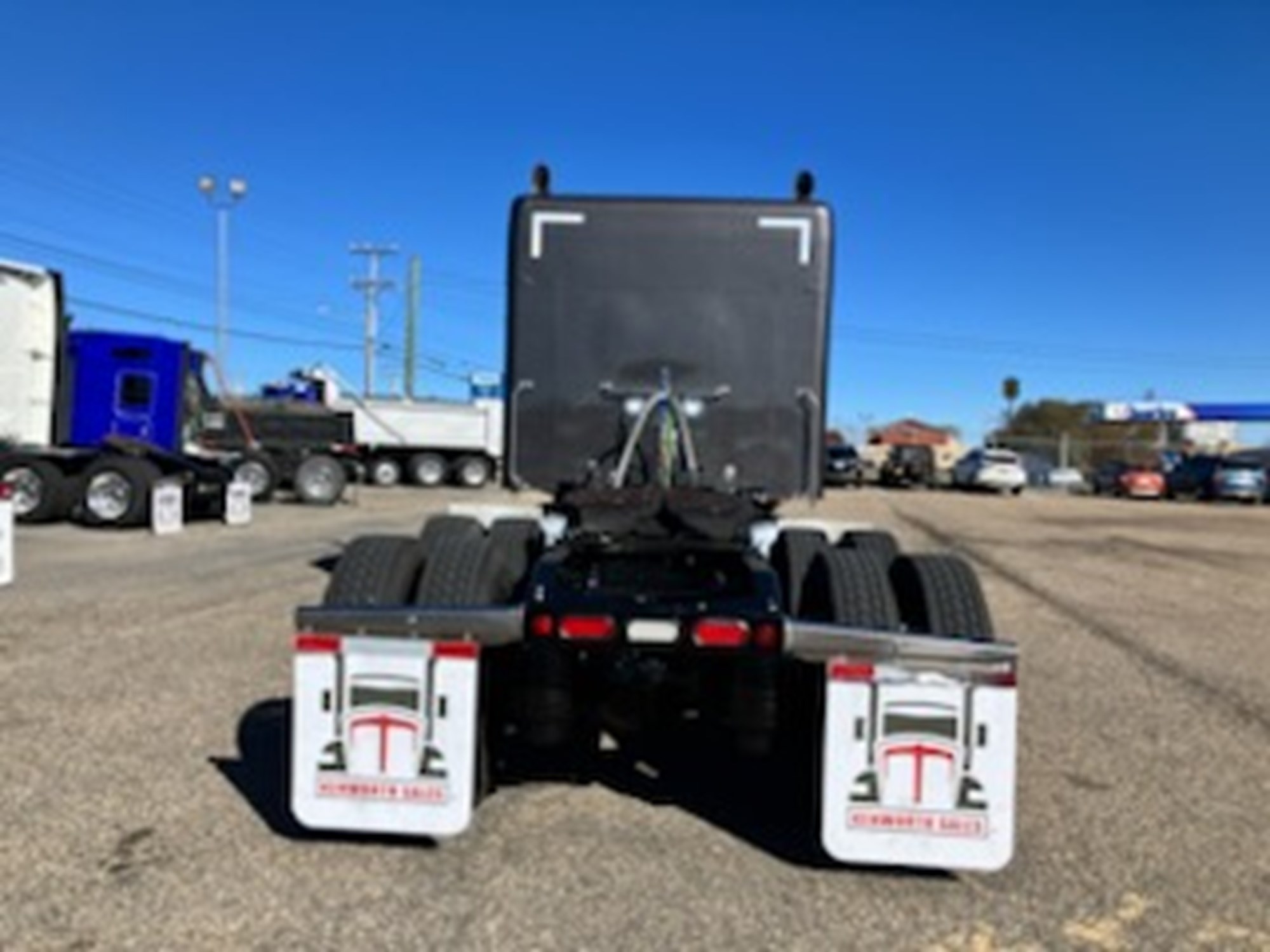 2022 Peterbilt 567 - image 6 of 6