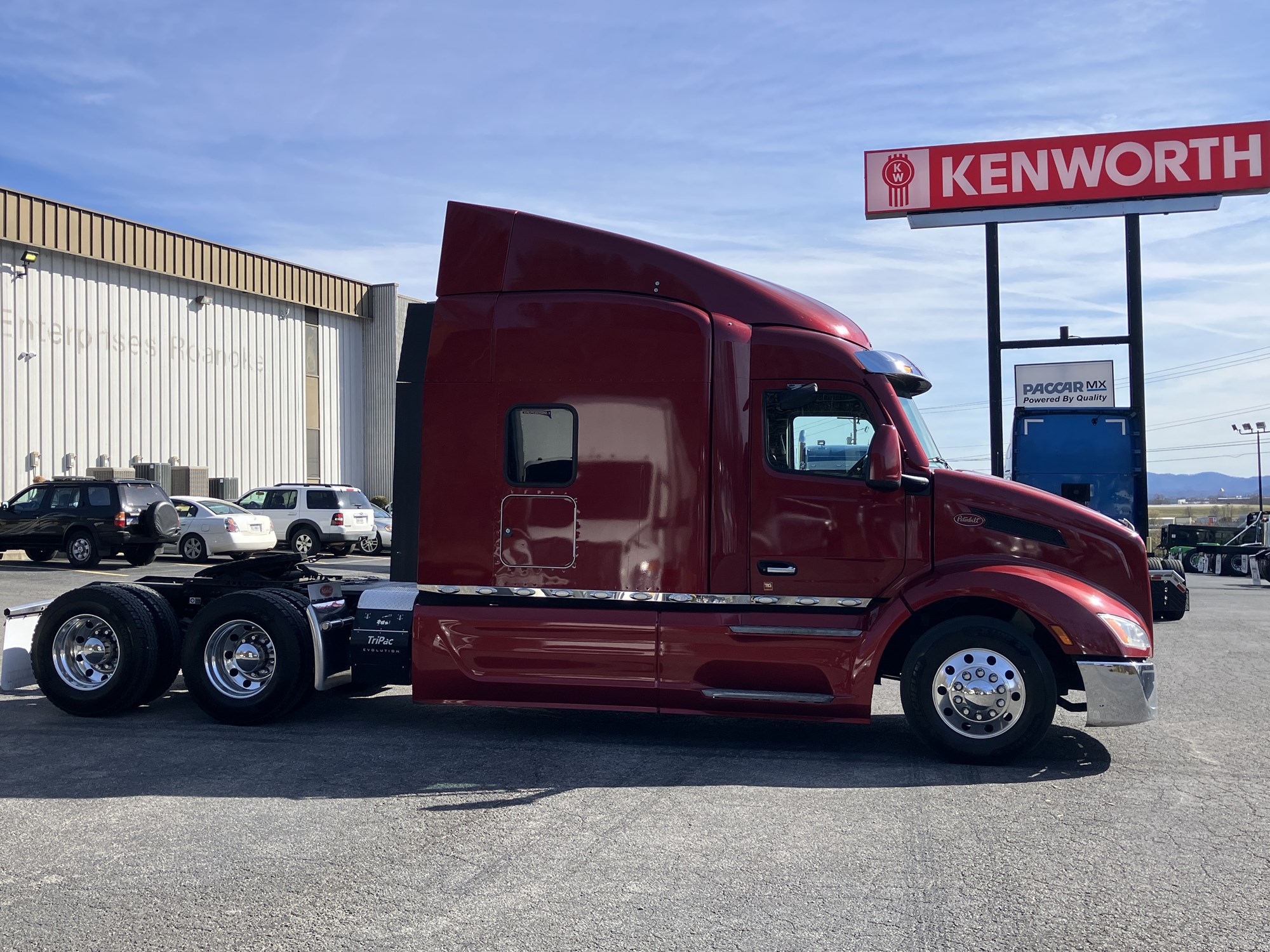 2022 Peterbilt 579 2022 Peterbilt 579 - image 5 of 6