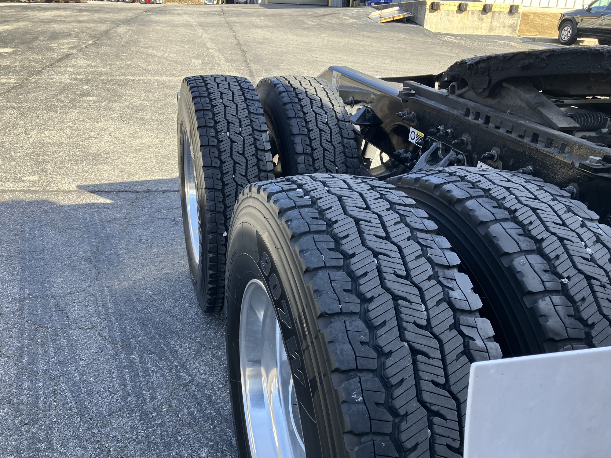 2022 Peterbilt 579 ND802288U-28 2022 Peterbilt 579 ND802288U-28