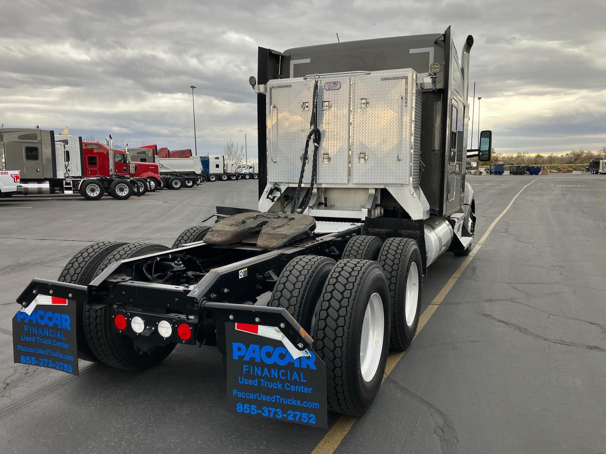 2022 Kenworth T680 2022 Kenworth T680 - image 5 of 6