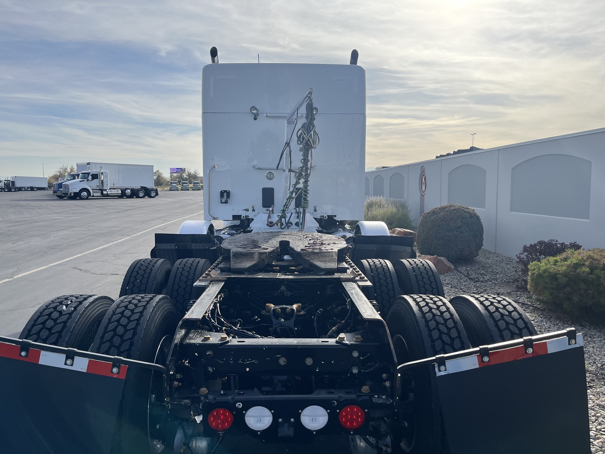 2022 Kenworth T880 2022 Kenworth T880 - image 6 of 6