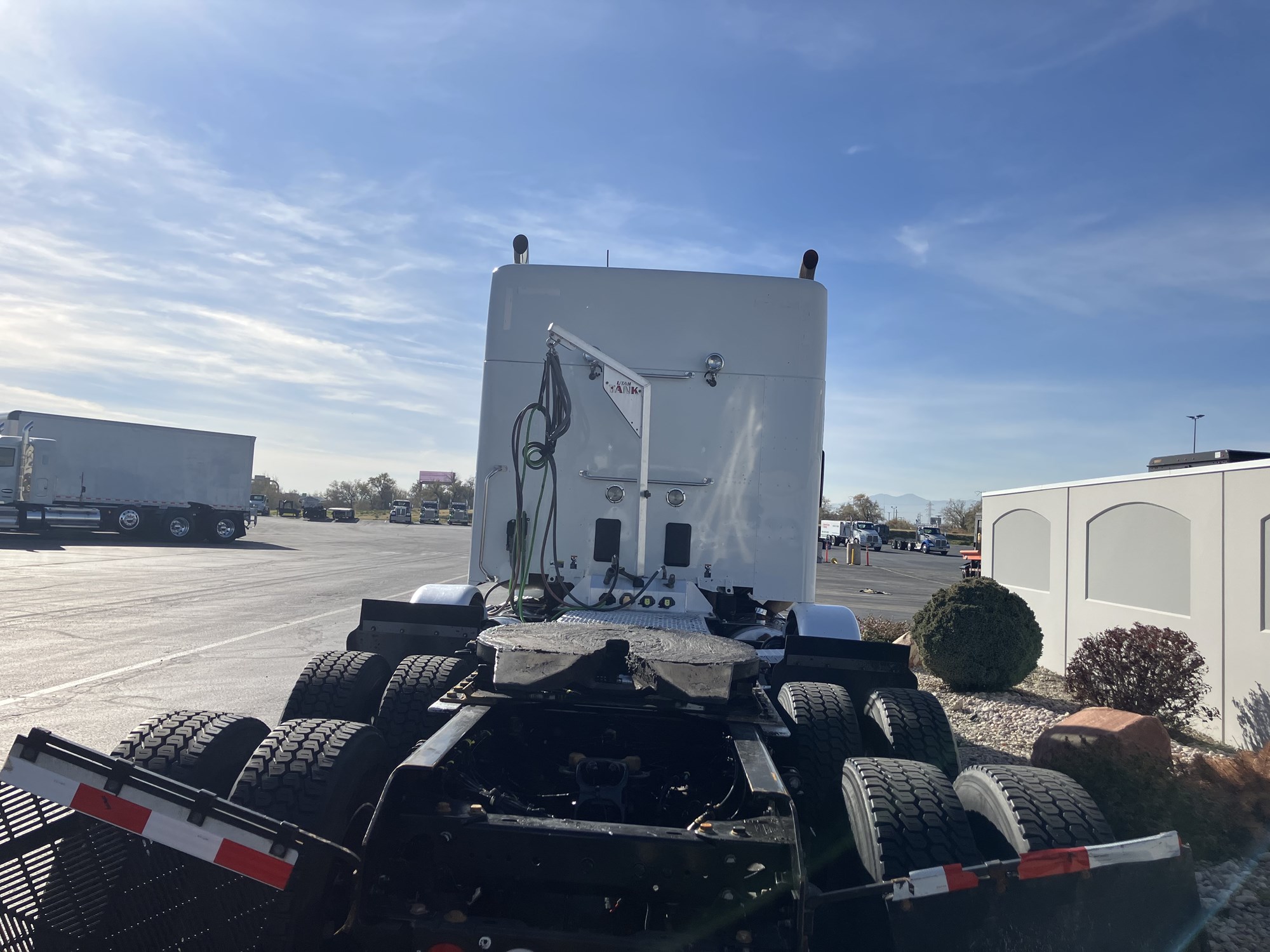 2022 Kenworth T880 2022 Kenworth T880 - image 6 of 6