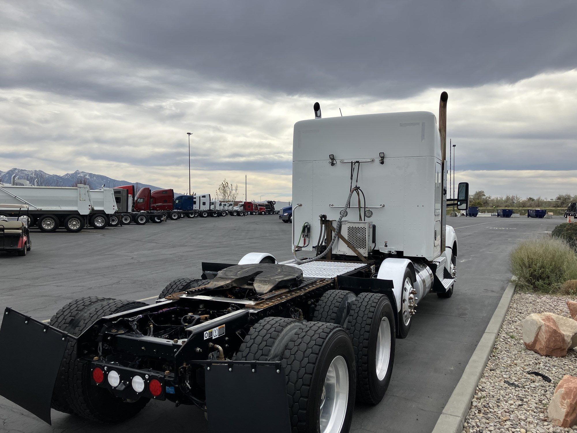 2022 Kenworth T880 2022 Kenworth T880 - image 5 of 6