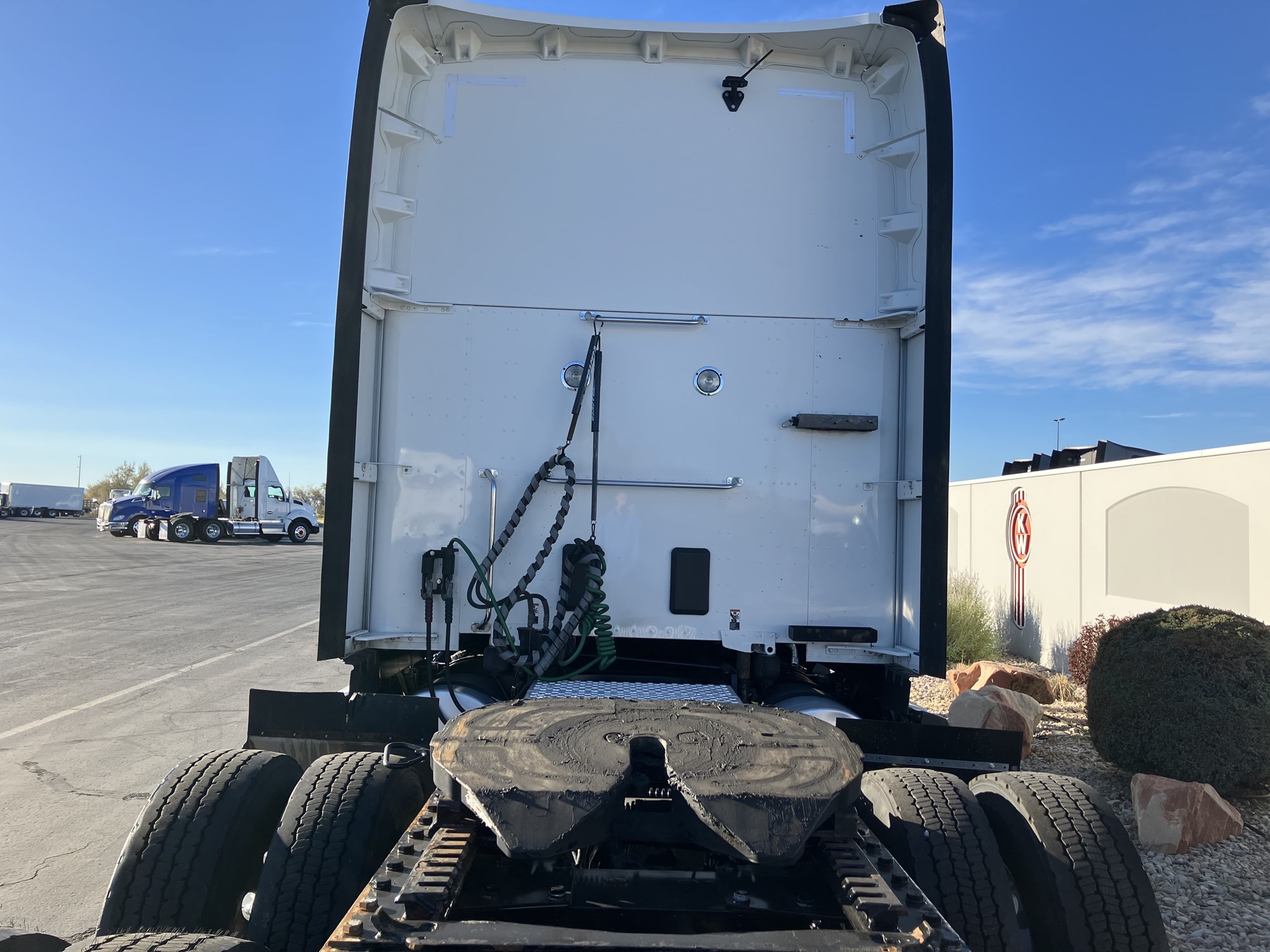 2023 Kenworth T680 Next Gen 2023 Kenworth T680 Next Gen - image 6 of 6