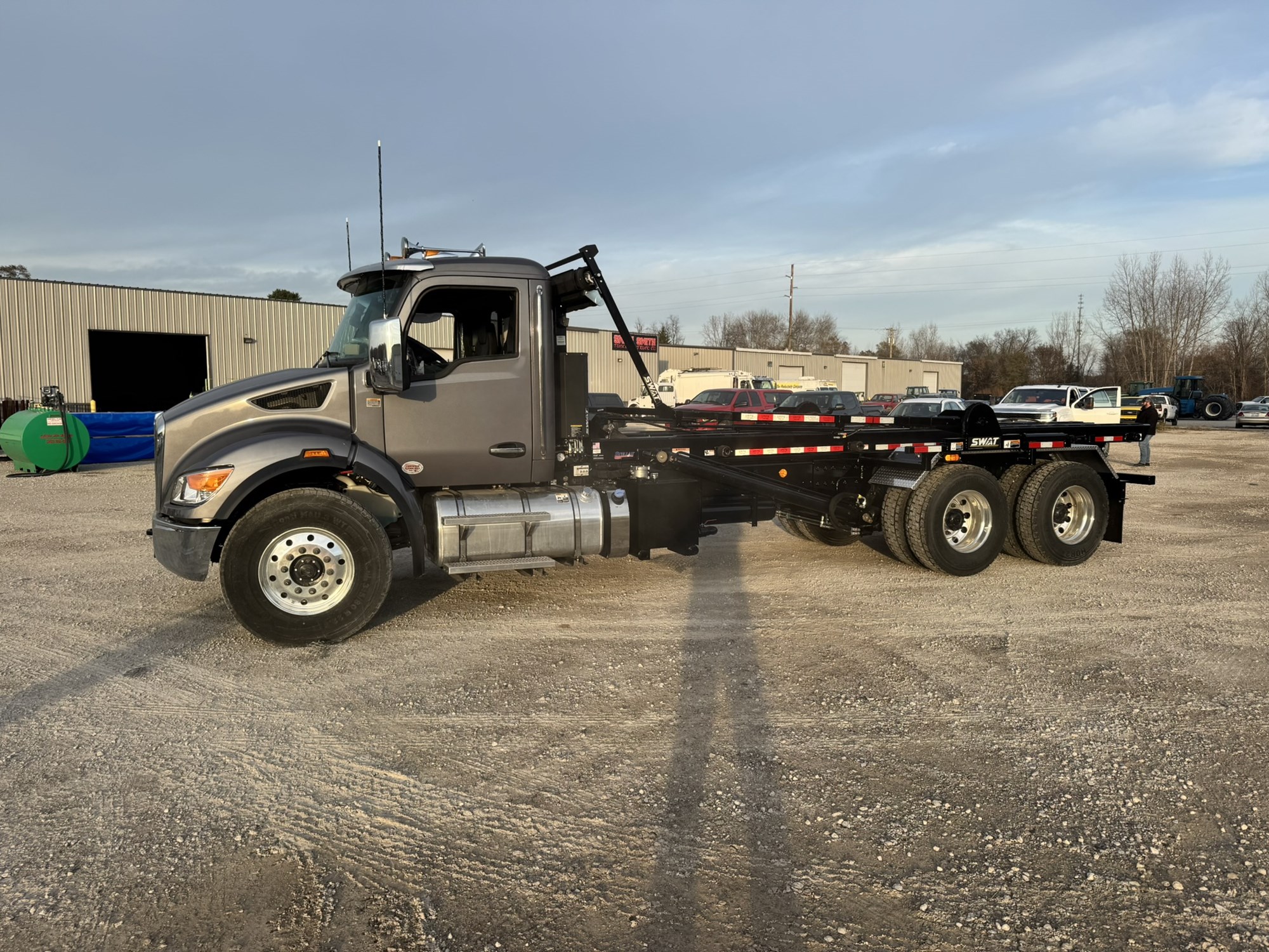 2025 Kenworth T480 2025 Kenworth T480 - image 4 of 6