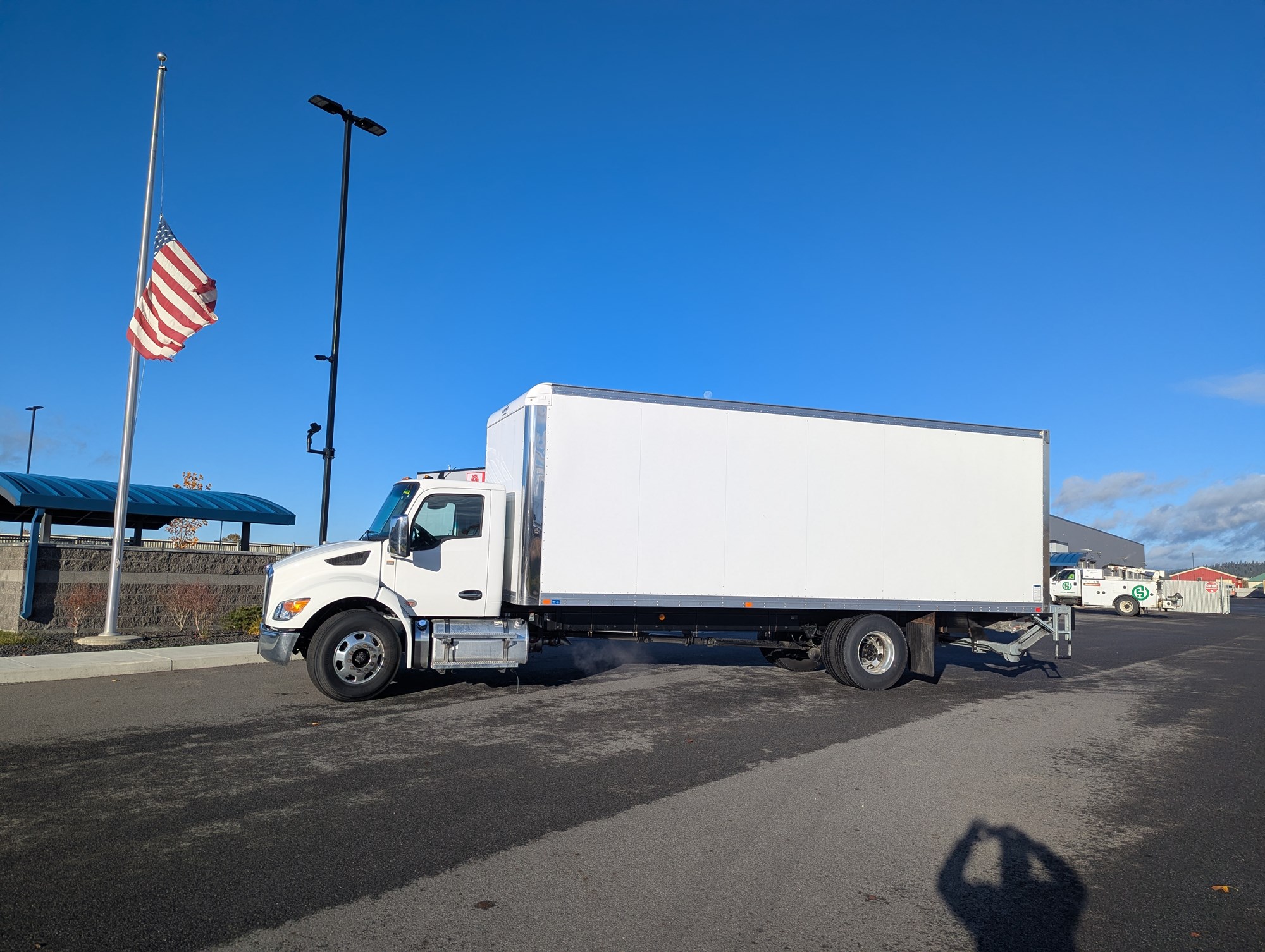 2025 Kenworth T280 2025 Kenworth T280 - image 1 of 6