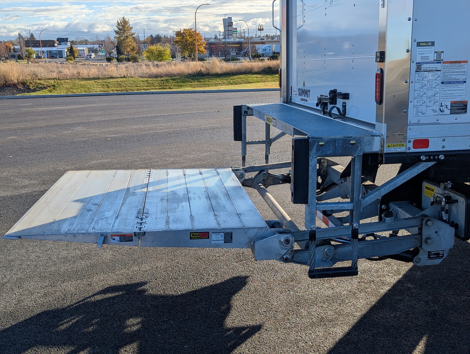 2025 Kenworth T280 2025 Kenworth T280 - image 4 of 6