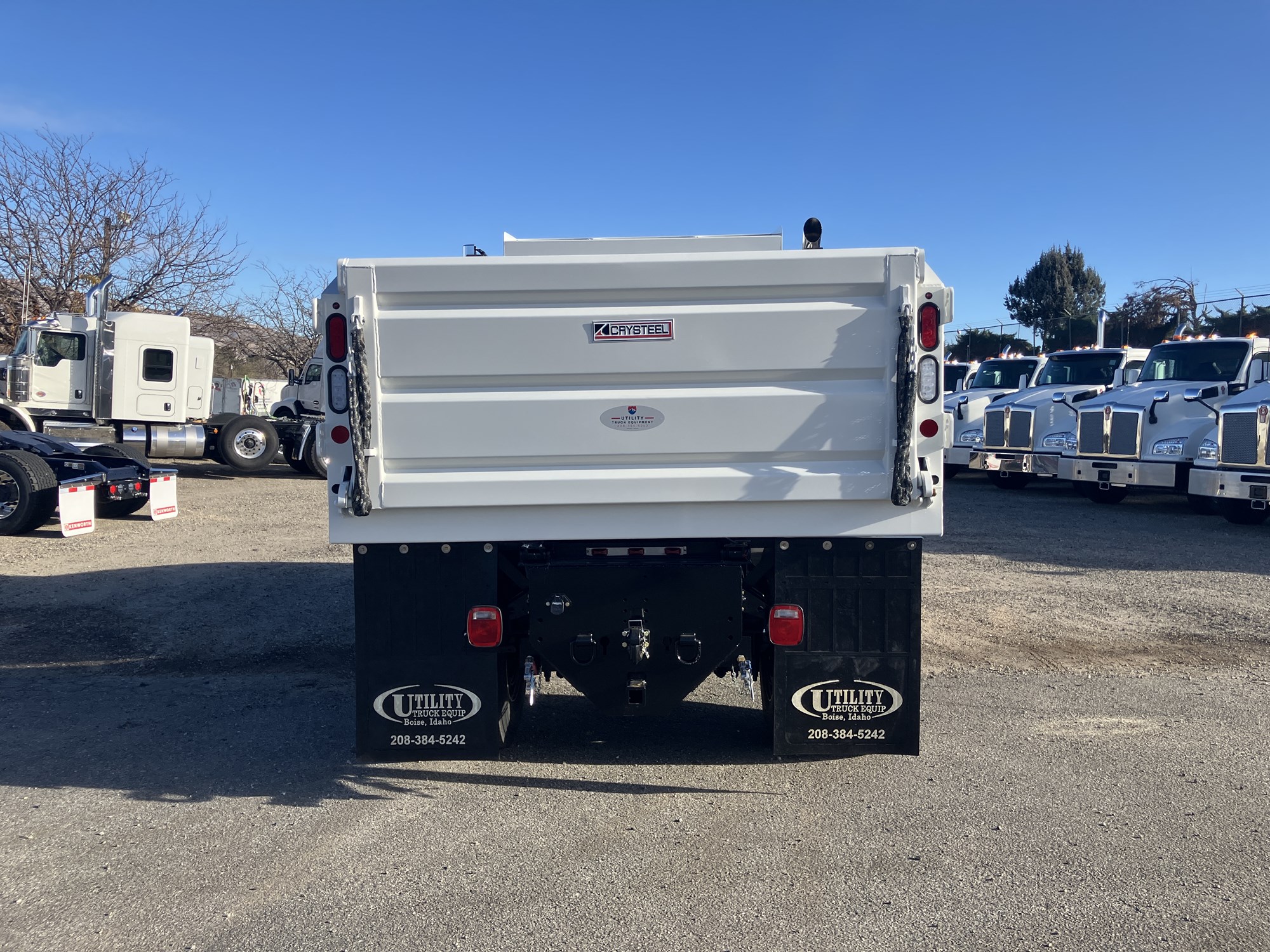 2025 Kenworth T380 - image 4 of 6