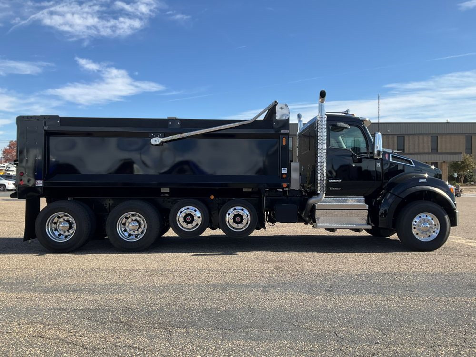 2026 Kenworth T880 2026 Kenworth T880 - image 6 of 6