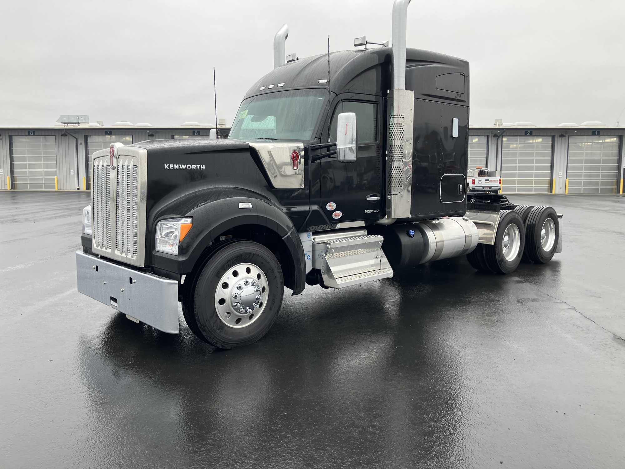 2026 Kenworth W990 - image 6 of 6