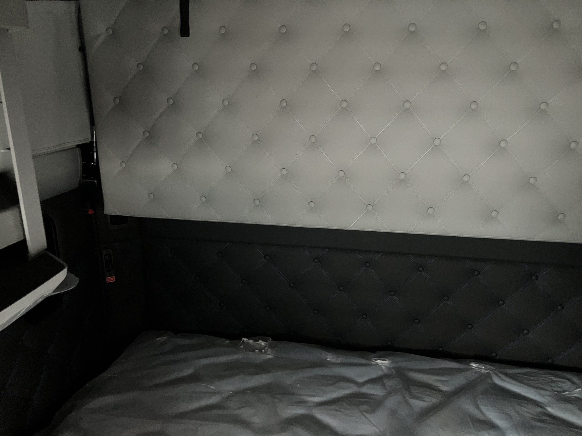 2026 Kenworth W990 TJ228944-09 2026 Kenworth W990 TJ228944-09