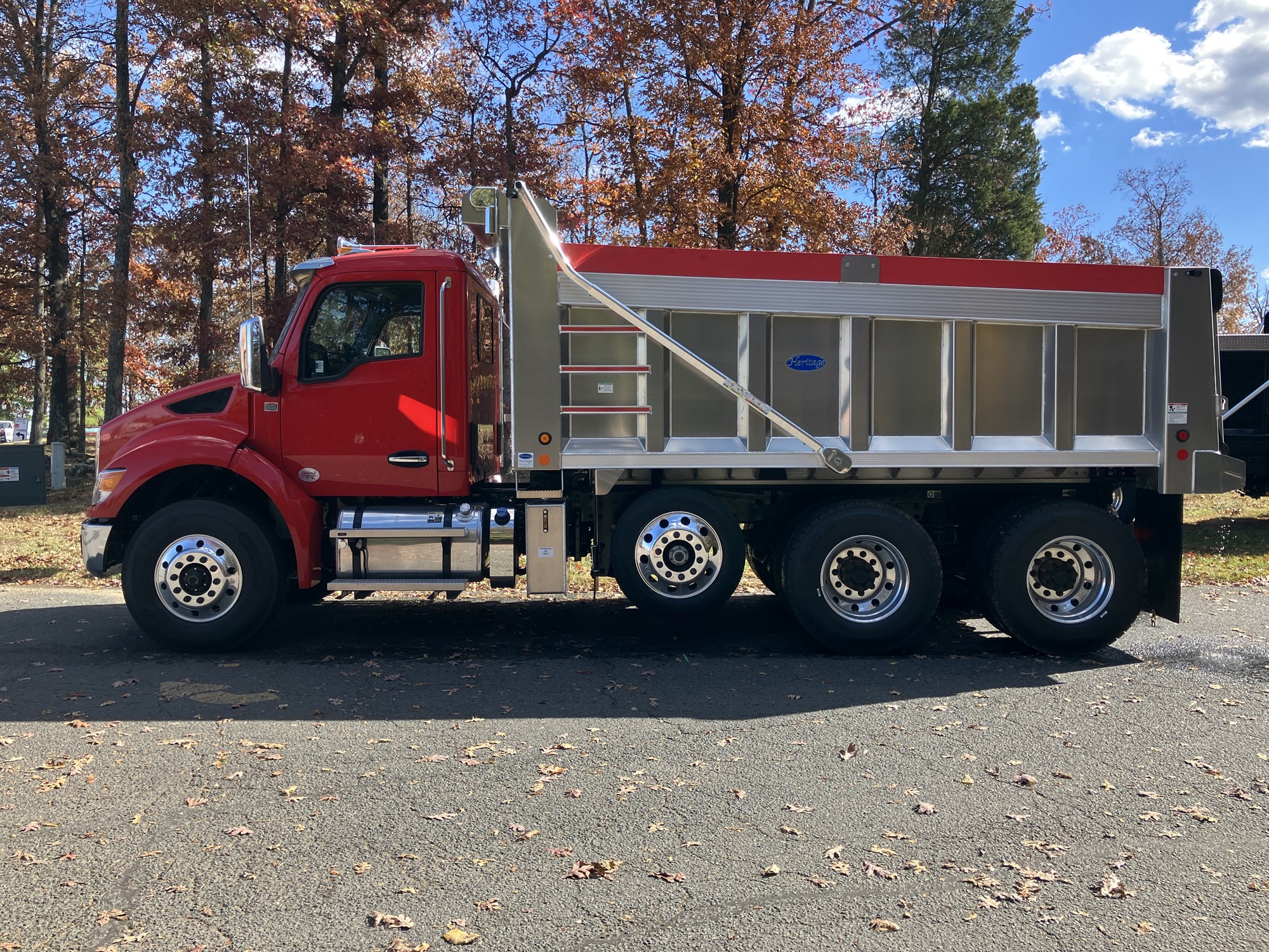 2026 Kenworth T480 2026 Kenworth T480 - image 3 of 6