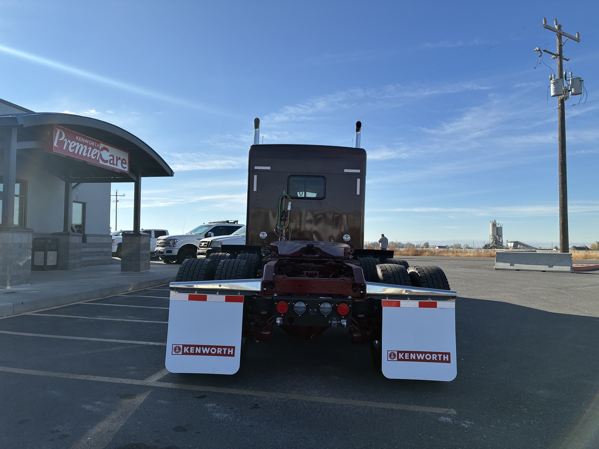 2026 Kenworth W900B - image 3 of 5