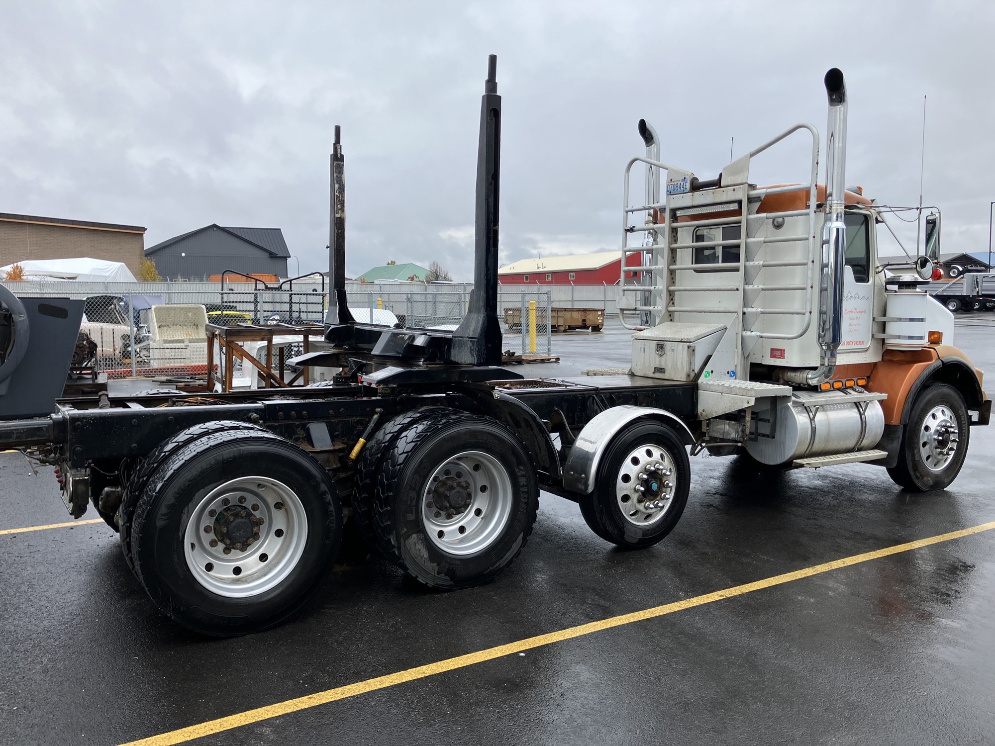 1999 Kenworth T800 XR822320U-04 1999 Kenworth T800 XR822320U-04