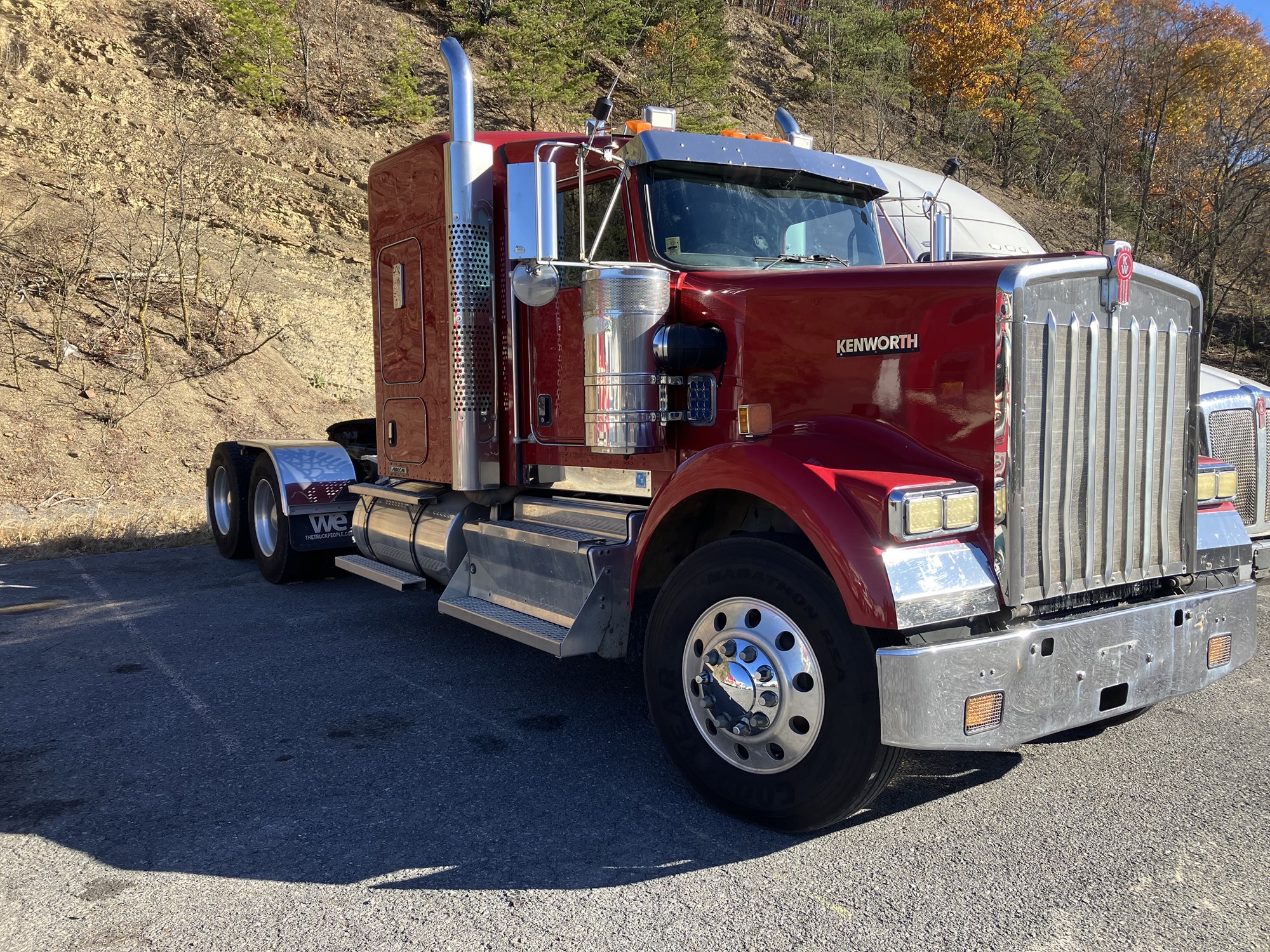 2014 Kenworth W900 2014 Kenworth W900 - image 1 of 6