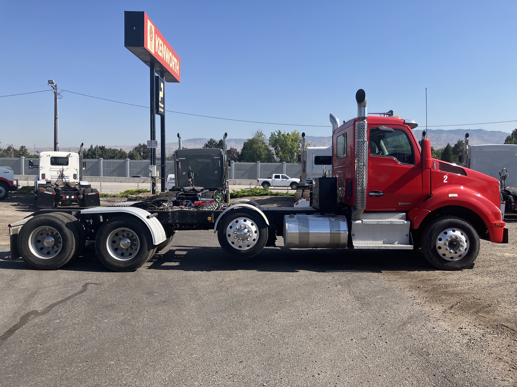 2016 Kenworth T880 2016 Kenworth T880 - image 6 of 6
