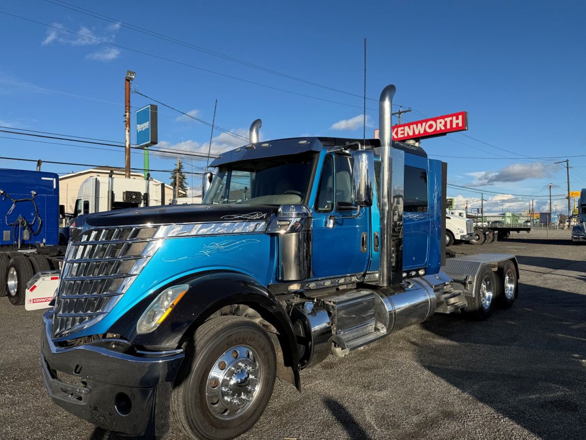 2016 International Lonestar - image 1 of 6