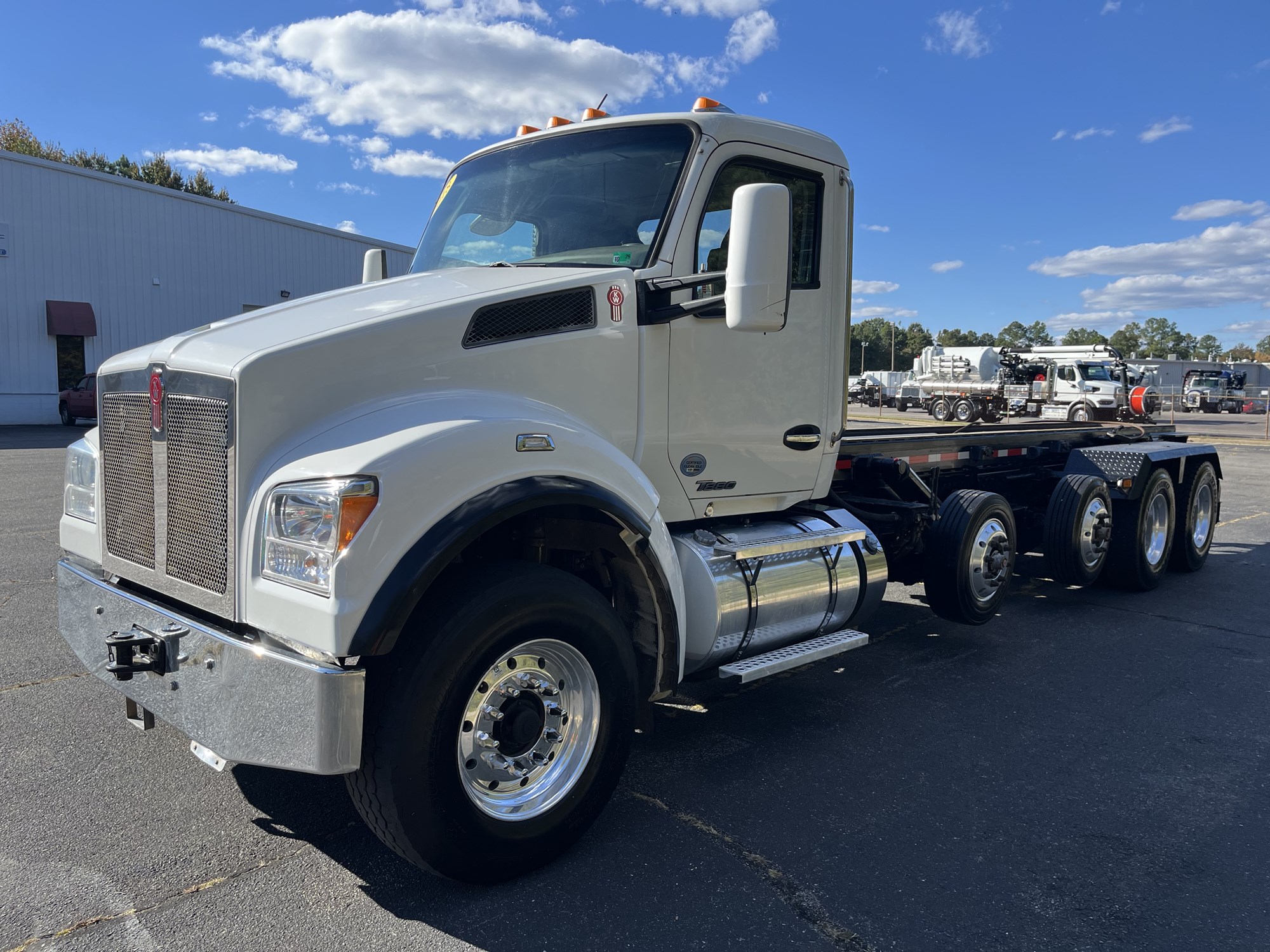 2018 Kenworth T880 2018 Kenworth T880 - image 3 of 6