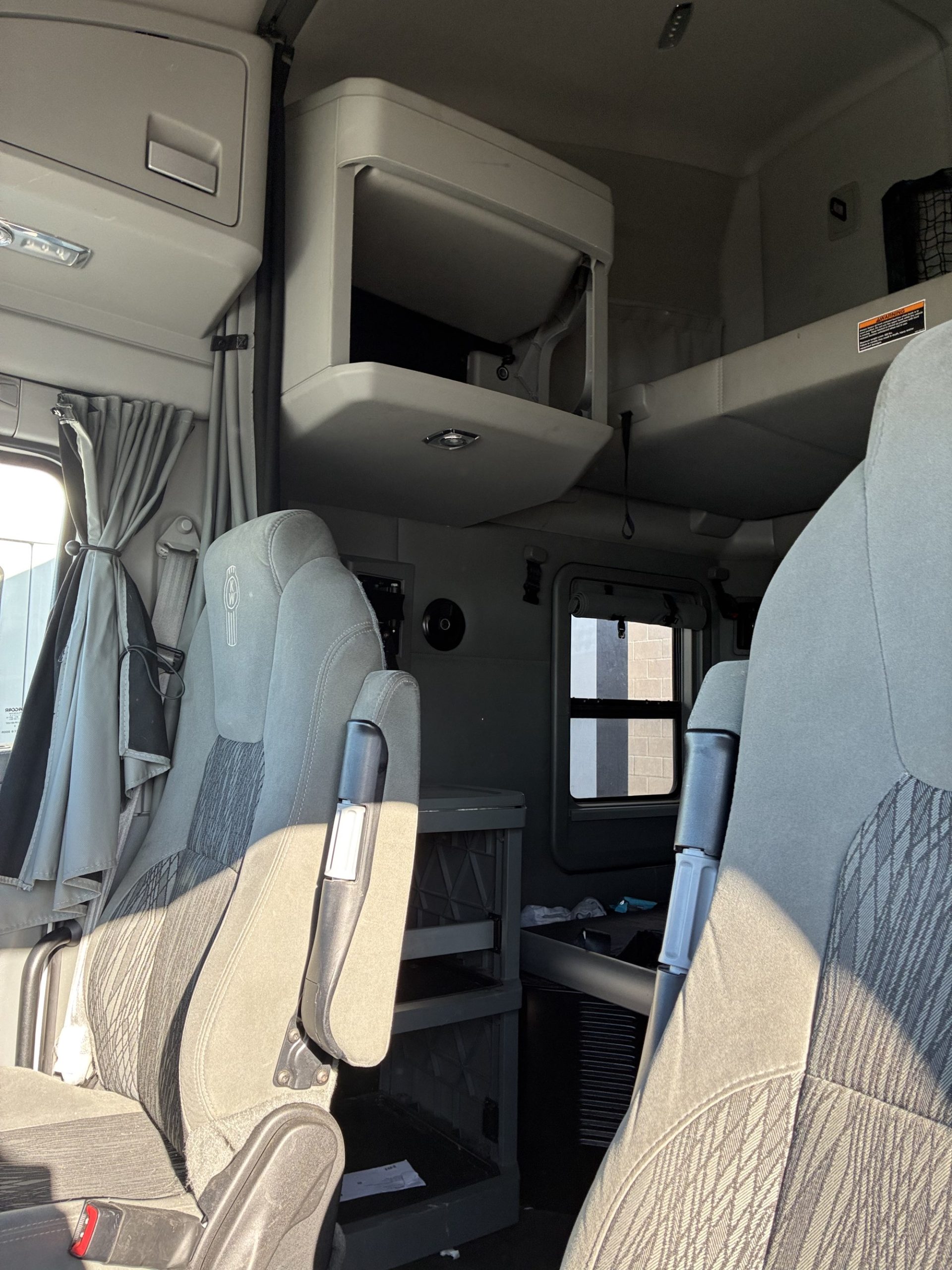 2020 Kenworth T680 2020 Kenworth T680 - image 5 of 5